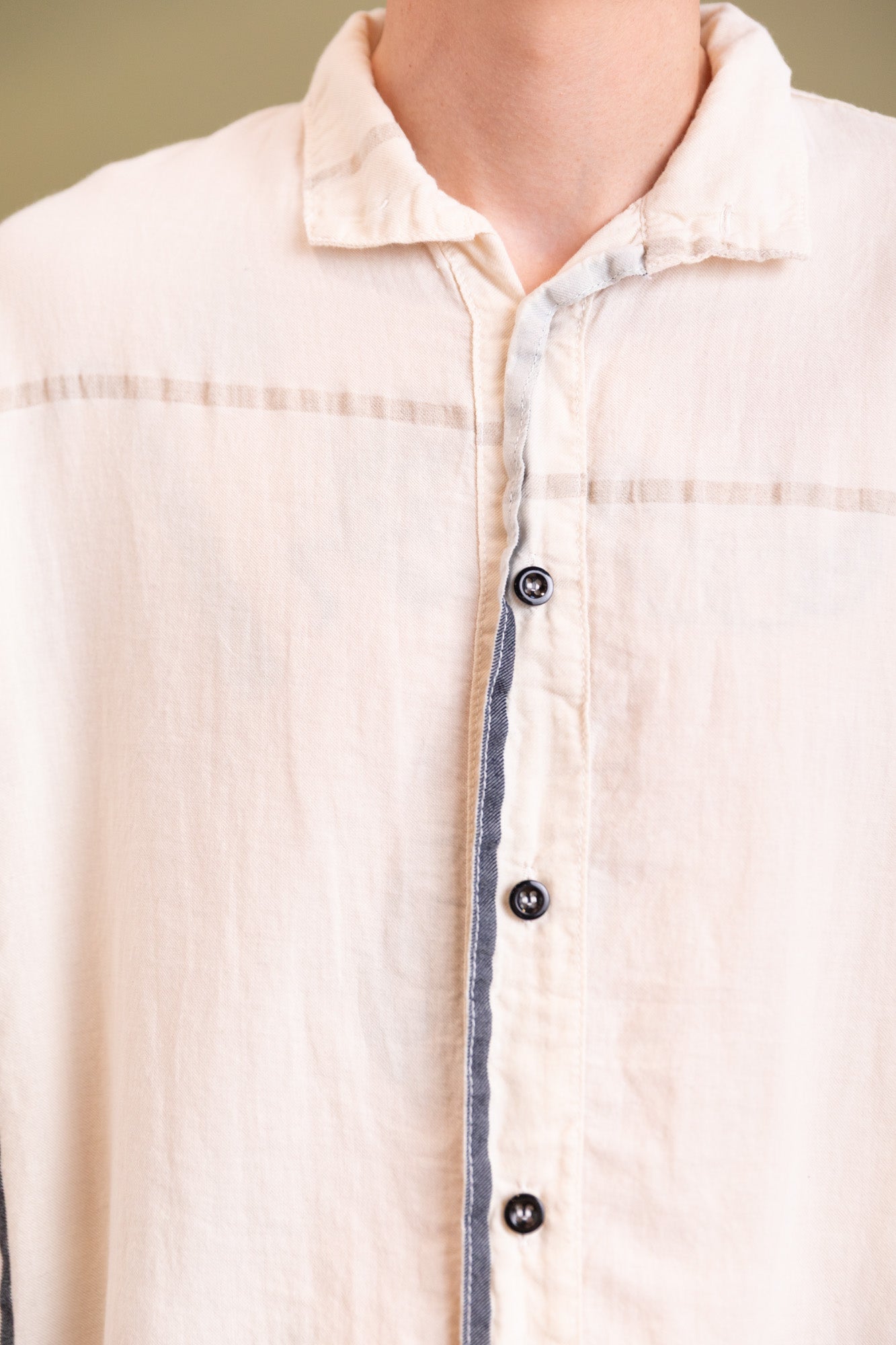 SHORT SLEEVE FLIPPED COLLAR SHIRT IN RINSED HANDKERCHIEF CHECK