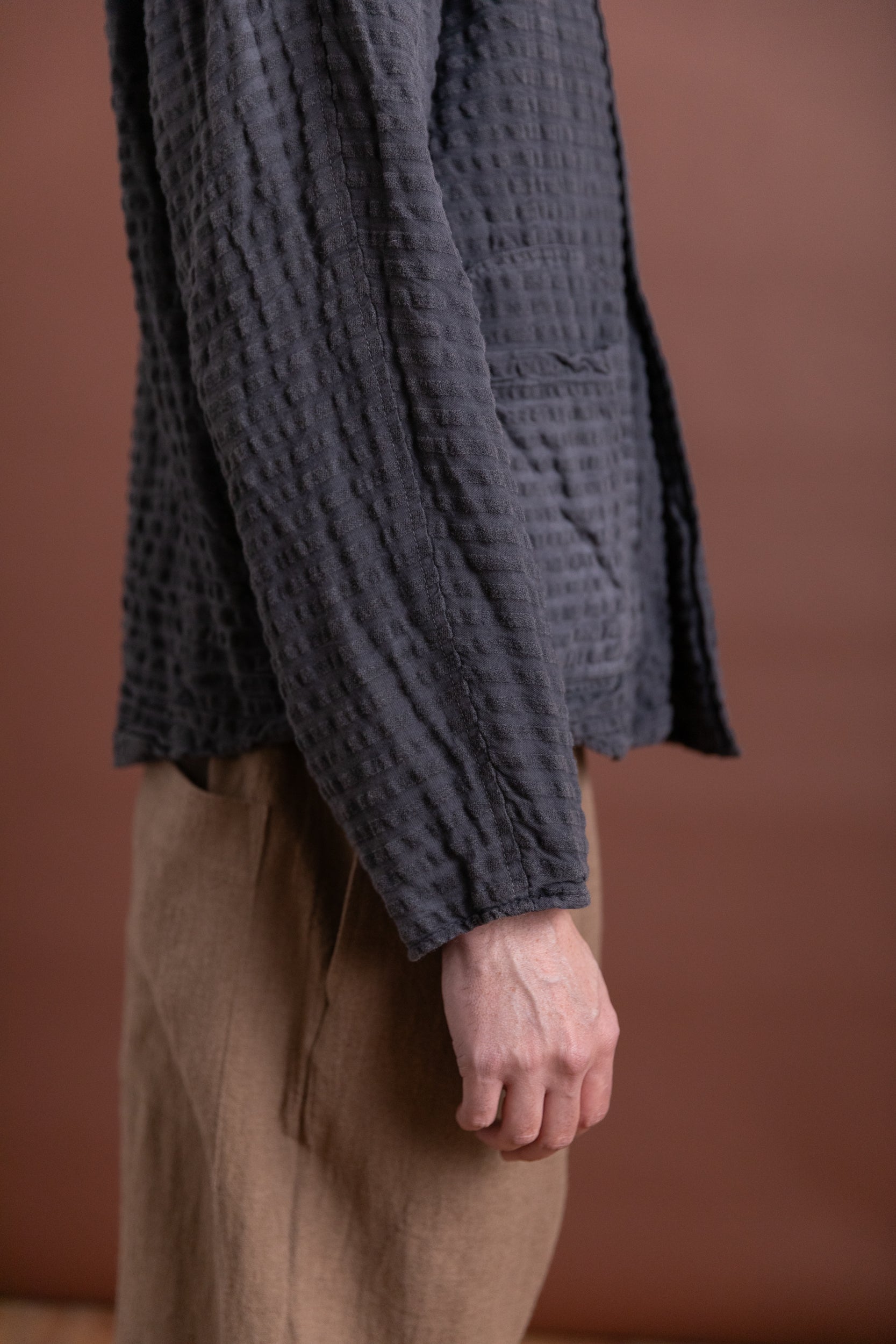 TWO:ONE BUTTERFLY JACKET IN CHESTNUT DYED WOOL COTTON SEERSUCKER