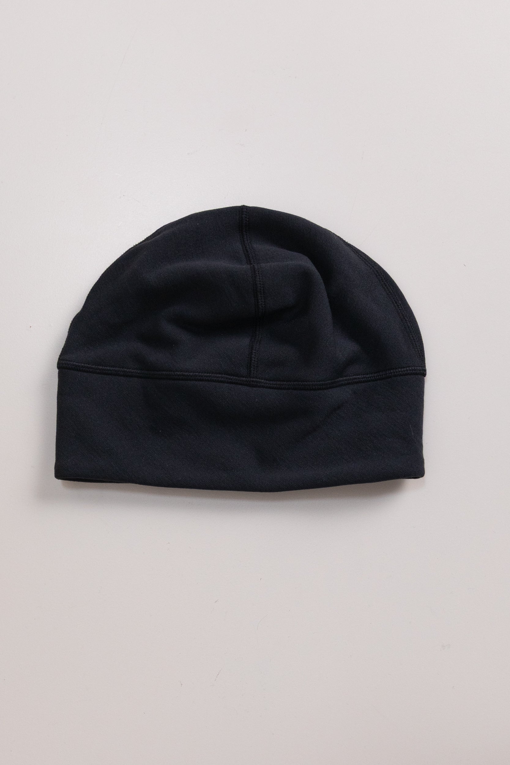 POWER WOOL BEANIE IN BLACK