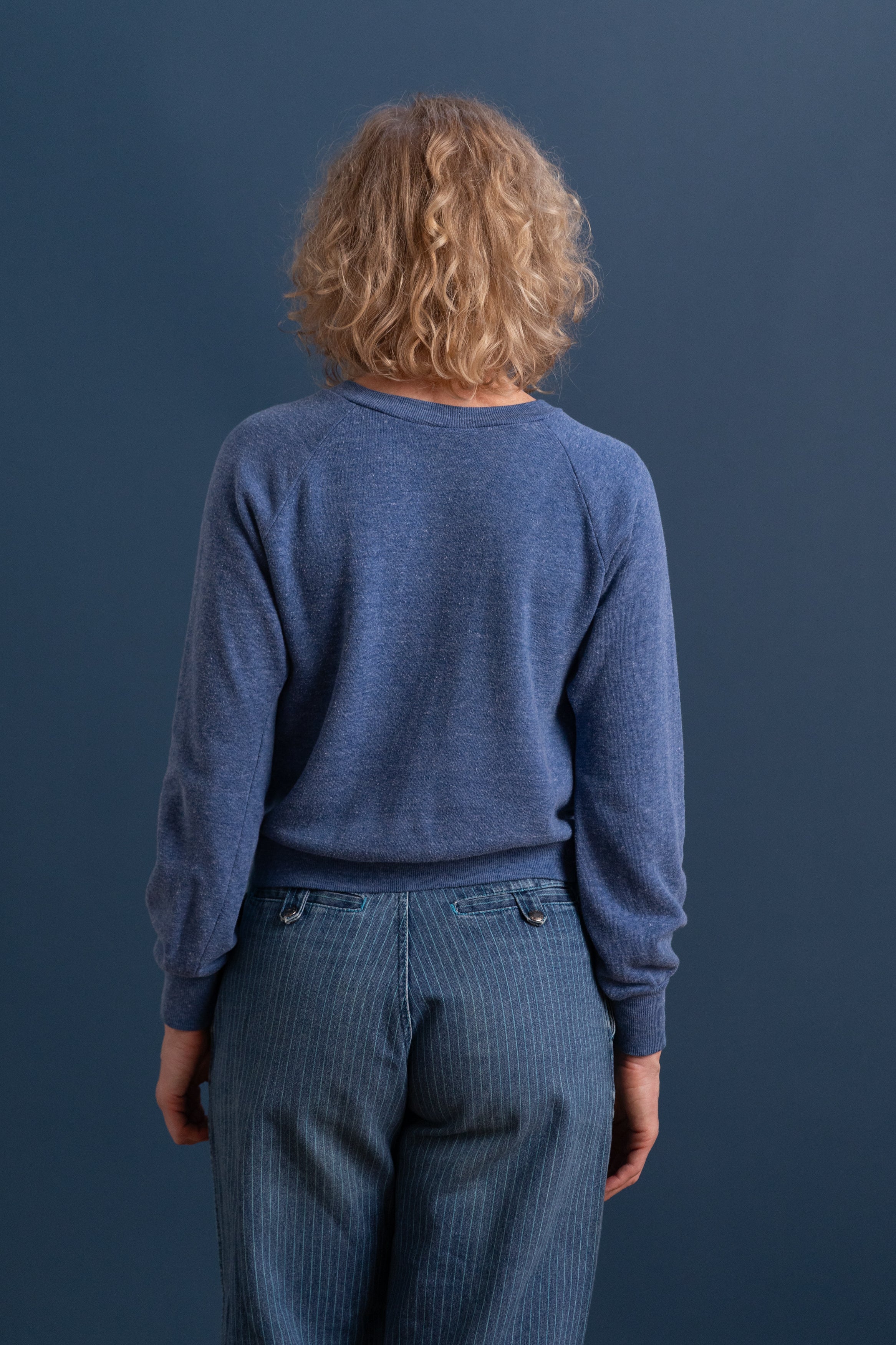 VINTAGE BLUE SWEATSHIRT 38