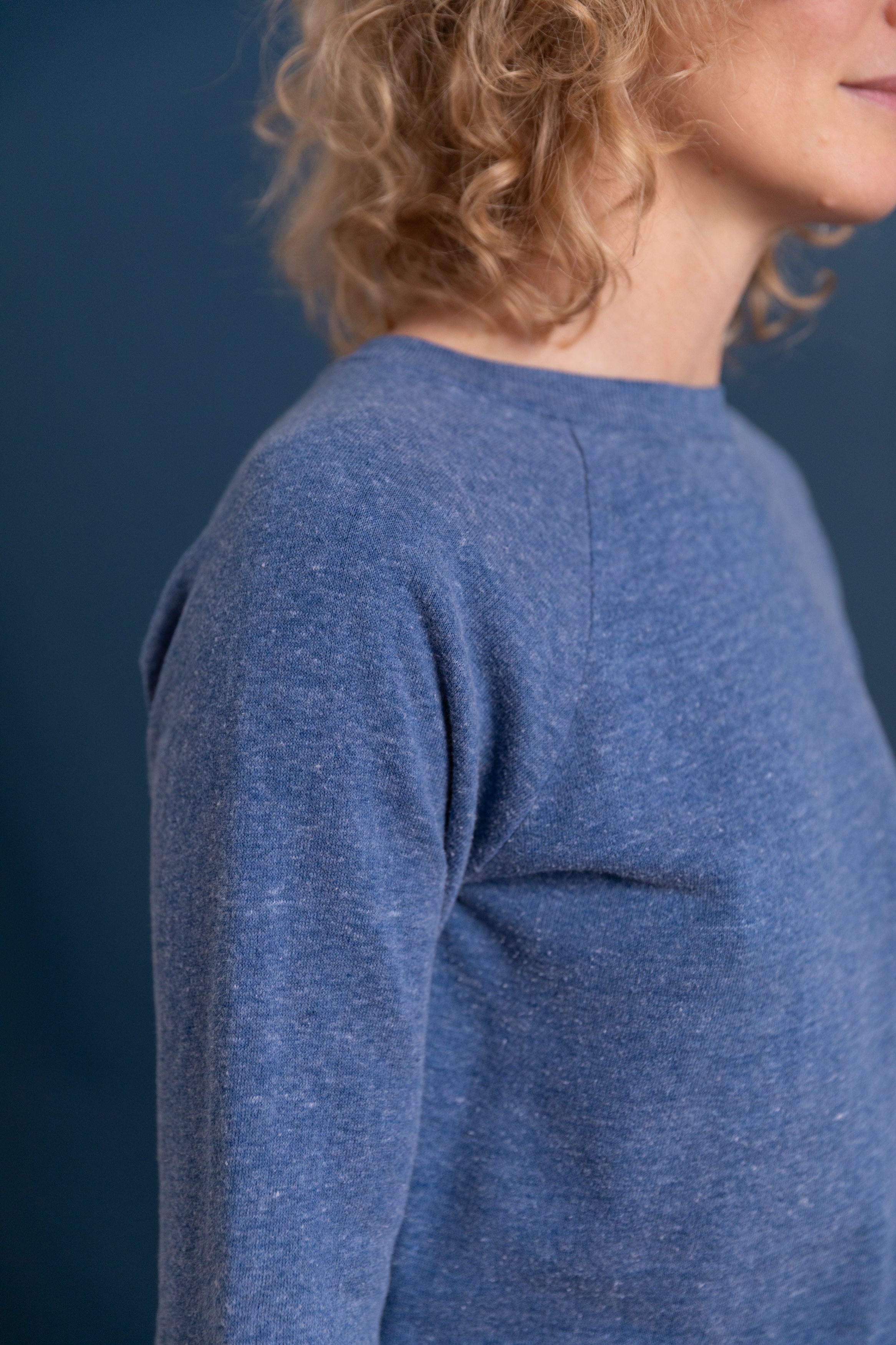 VINTAGE BLUE SWEATSHIRT 38