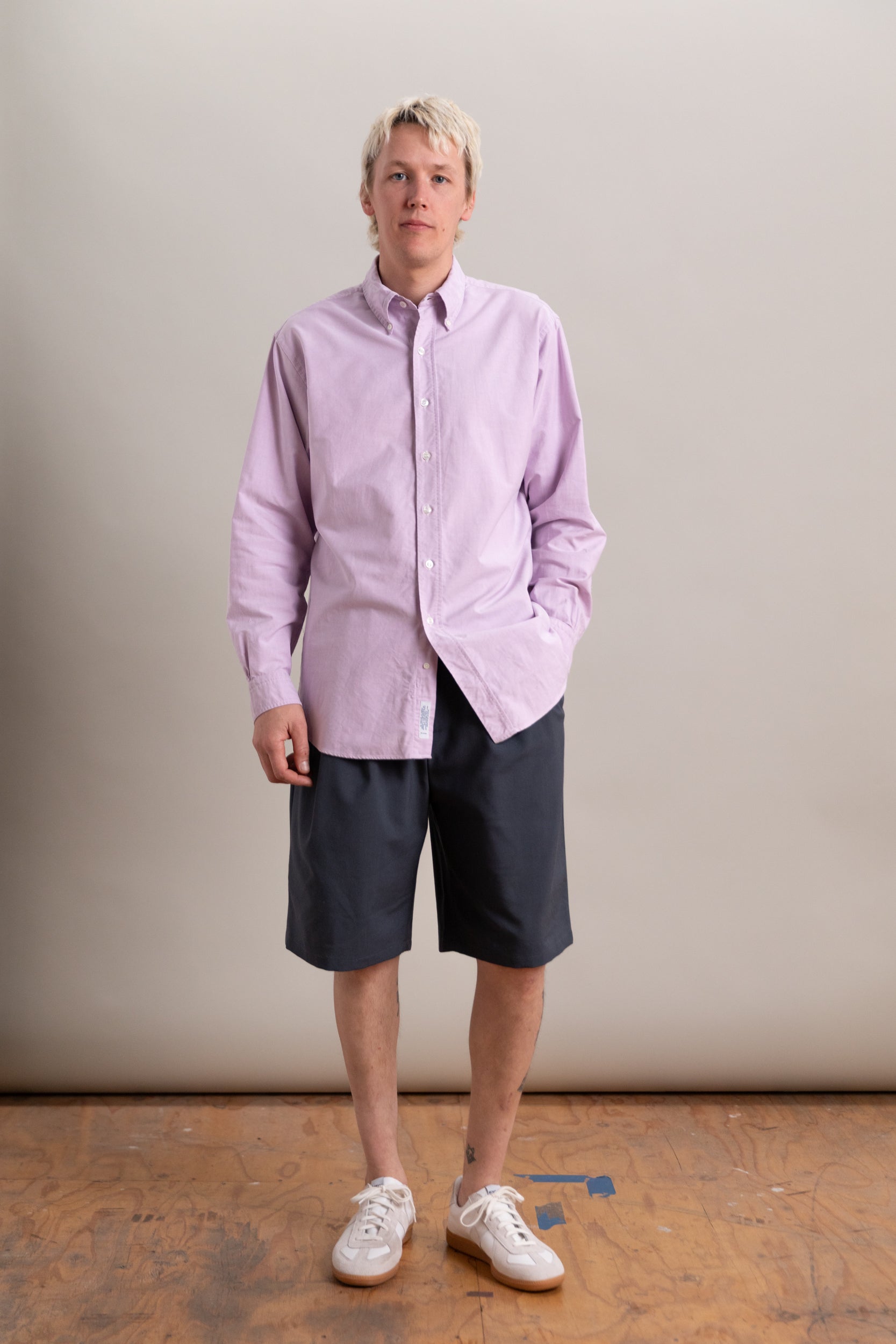 VINTAGE BUTTON UP SHIRT 09