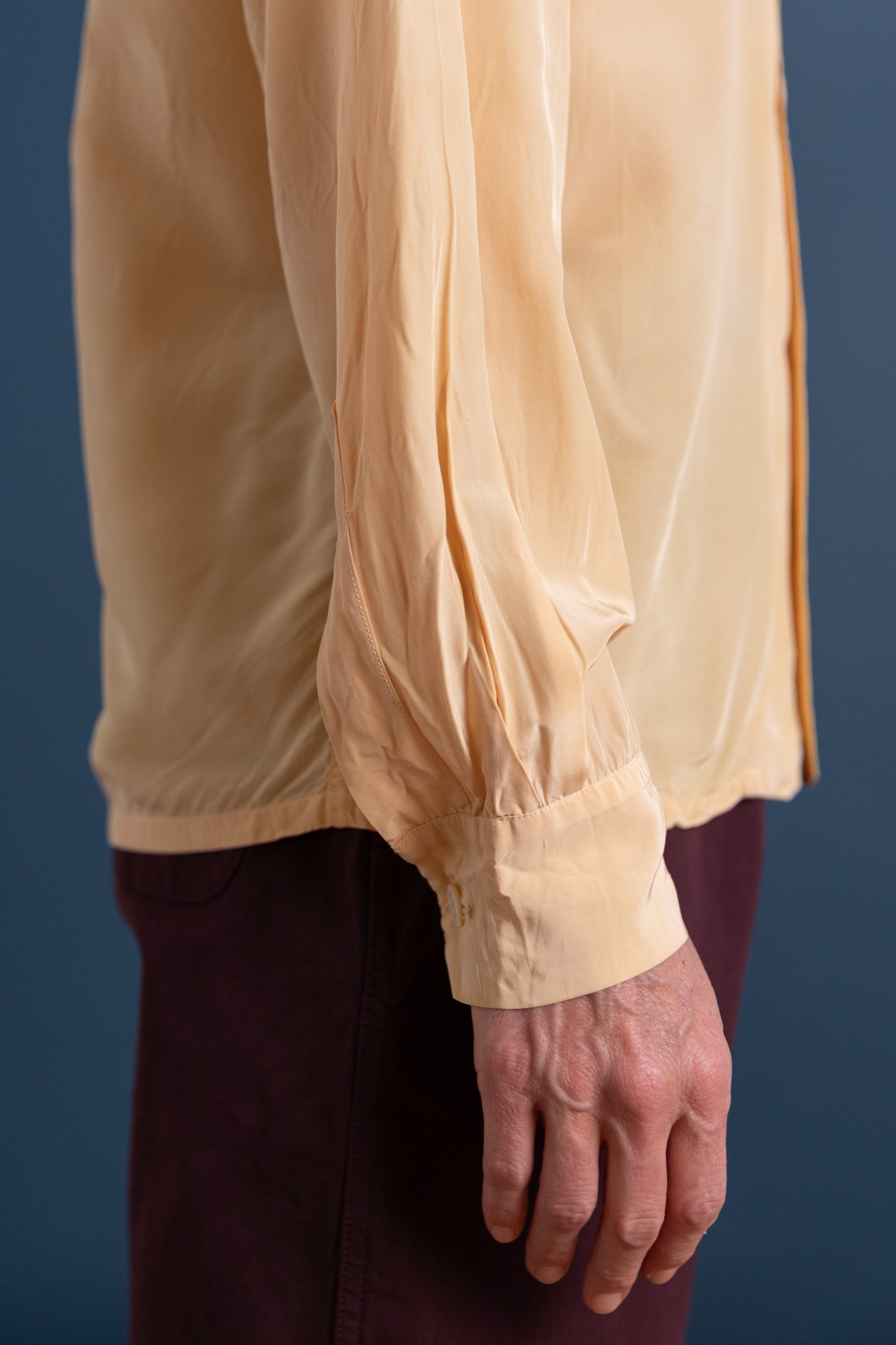VINTAGE BUTTON UP SHIRT 15