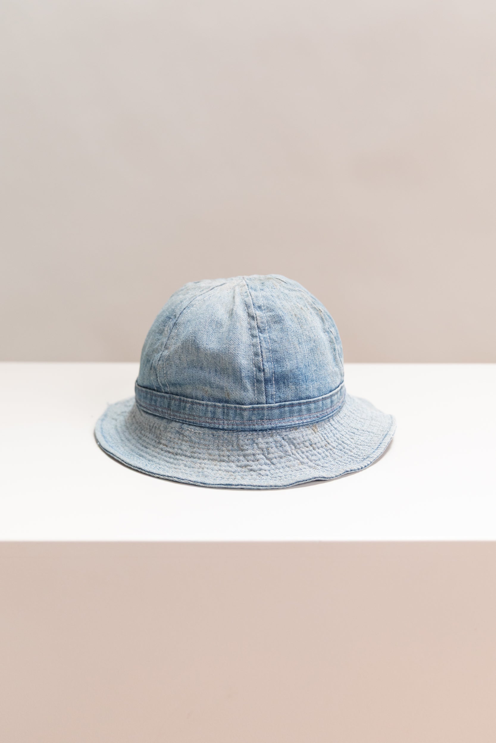 VINTAGE FADED DENIM BUCKET HAT