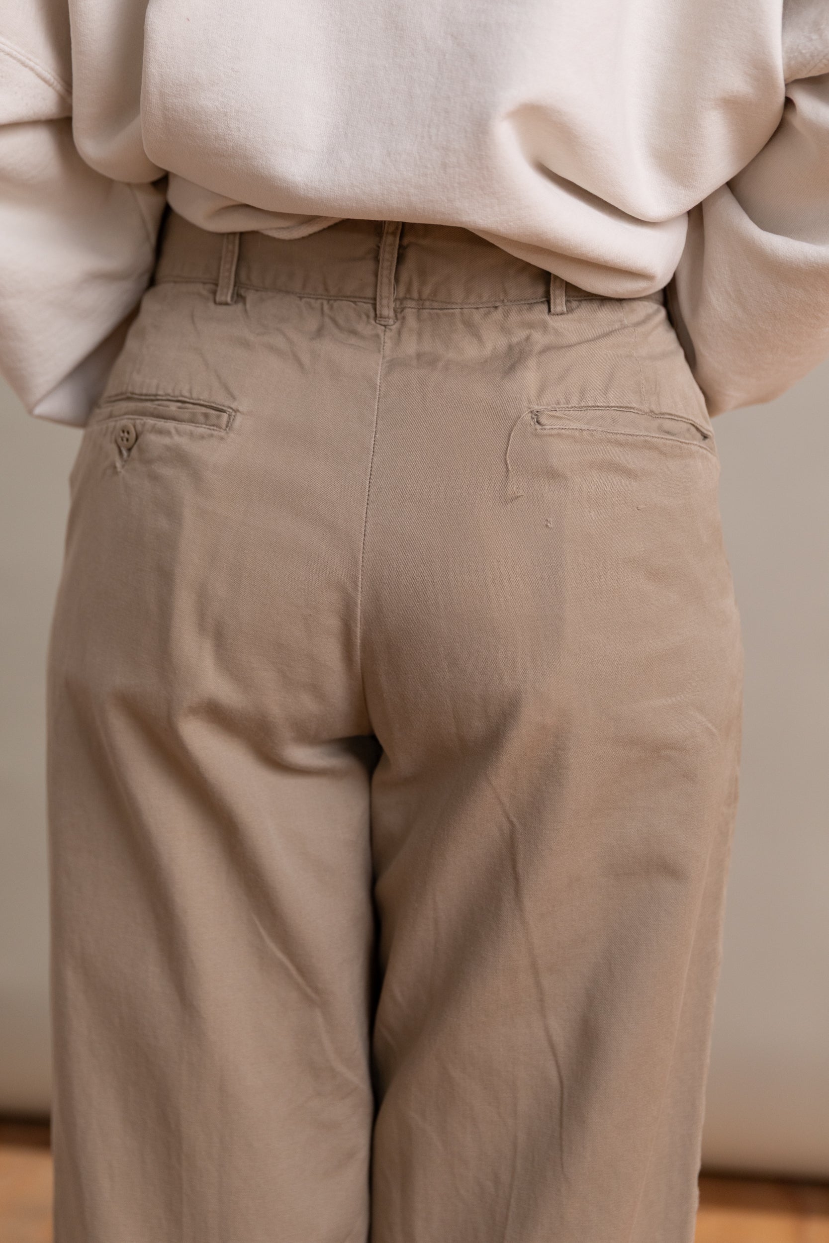 VINTAGE KHAKI PANTS, 28x27.5