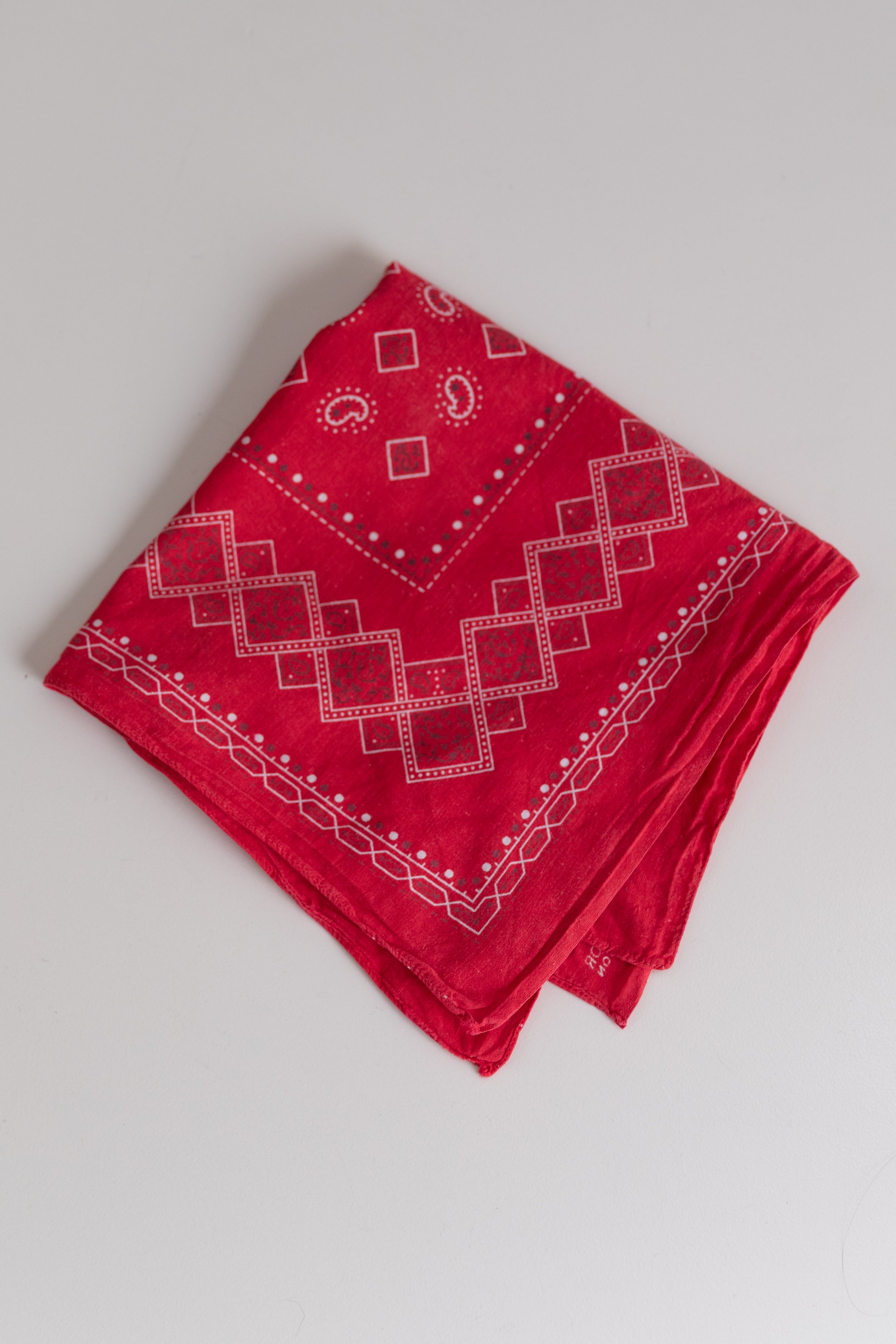 VINTAGE RED COTTON HANDKERCHIEF 03