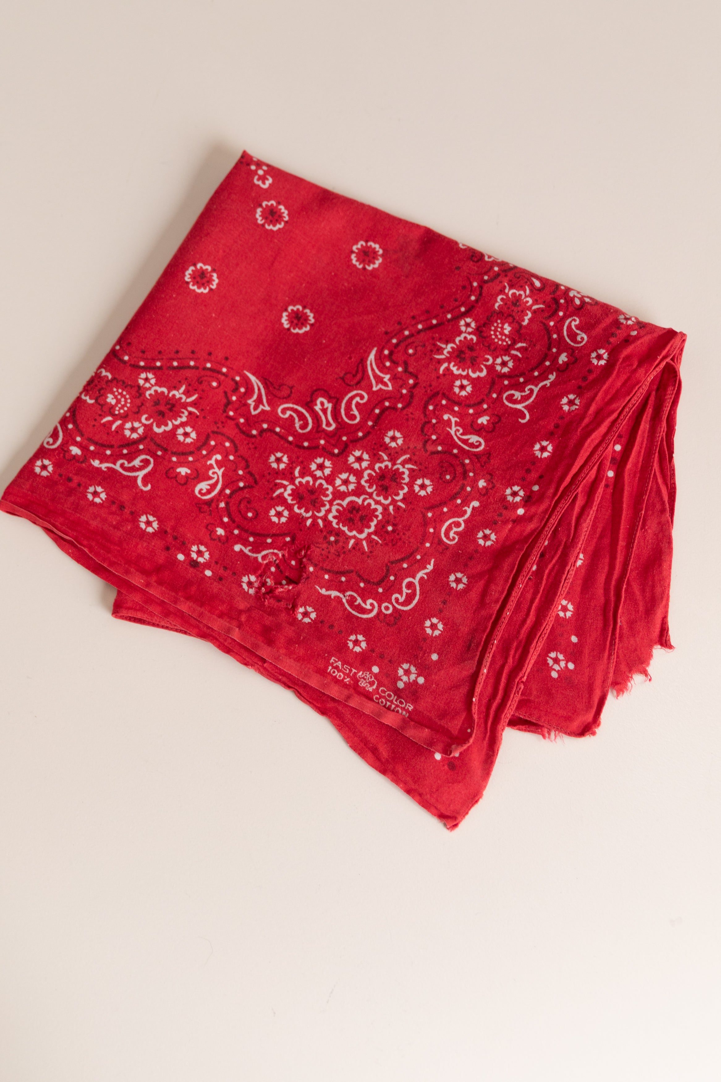 VINTAGE RED COTTON HANDKERCHIEF 05