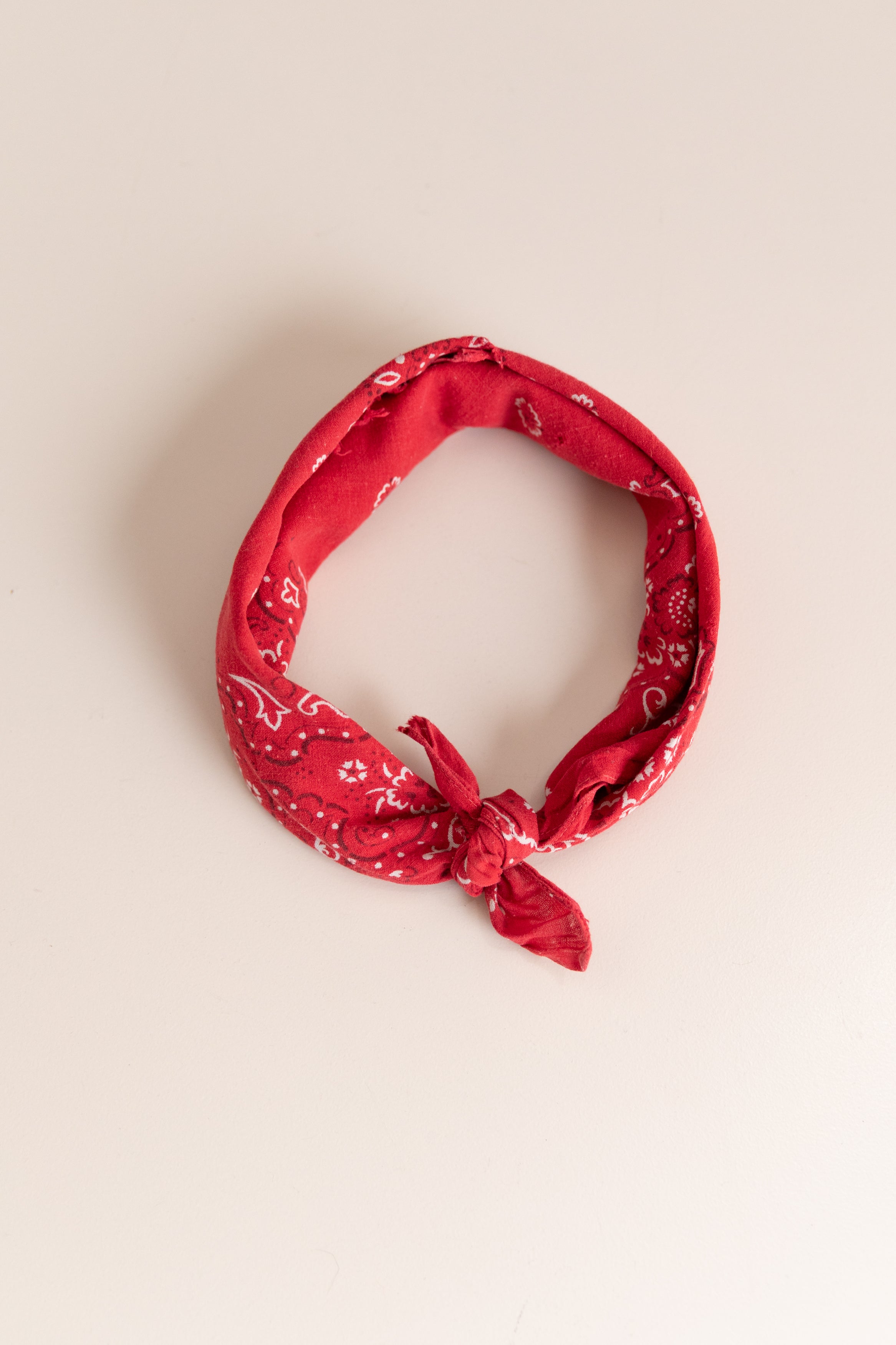 VINTAGE RED COTTON HANDKERCHIEF 05