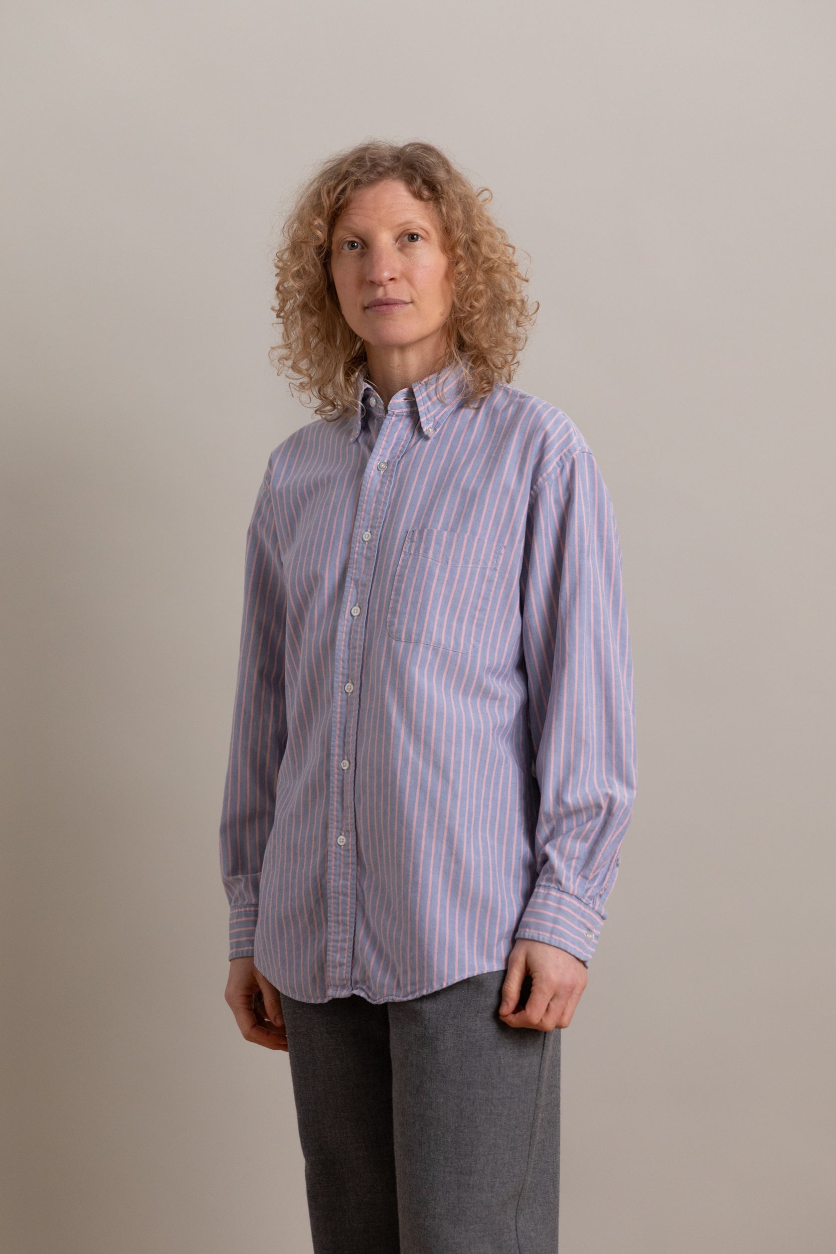 VINTAGE BUTTON UP SHIRT 05