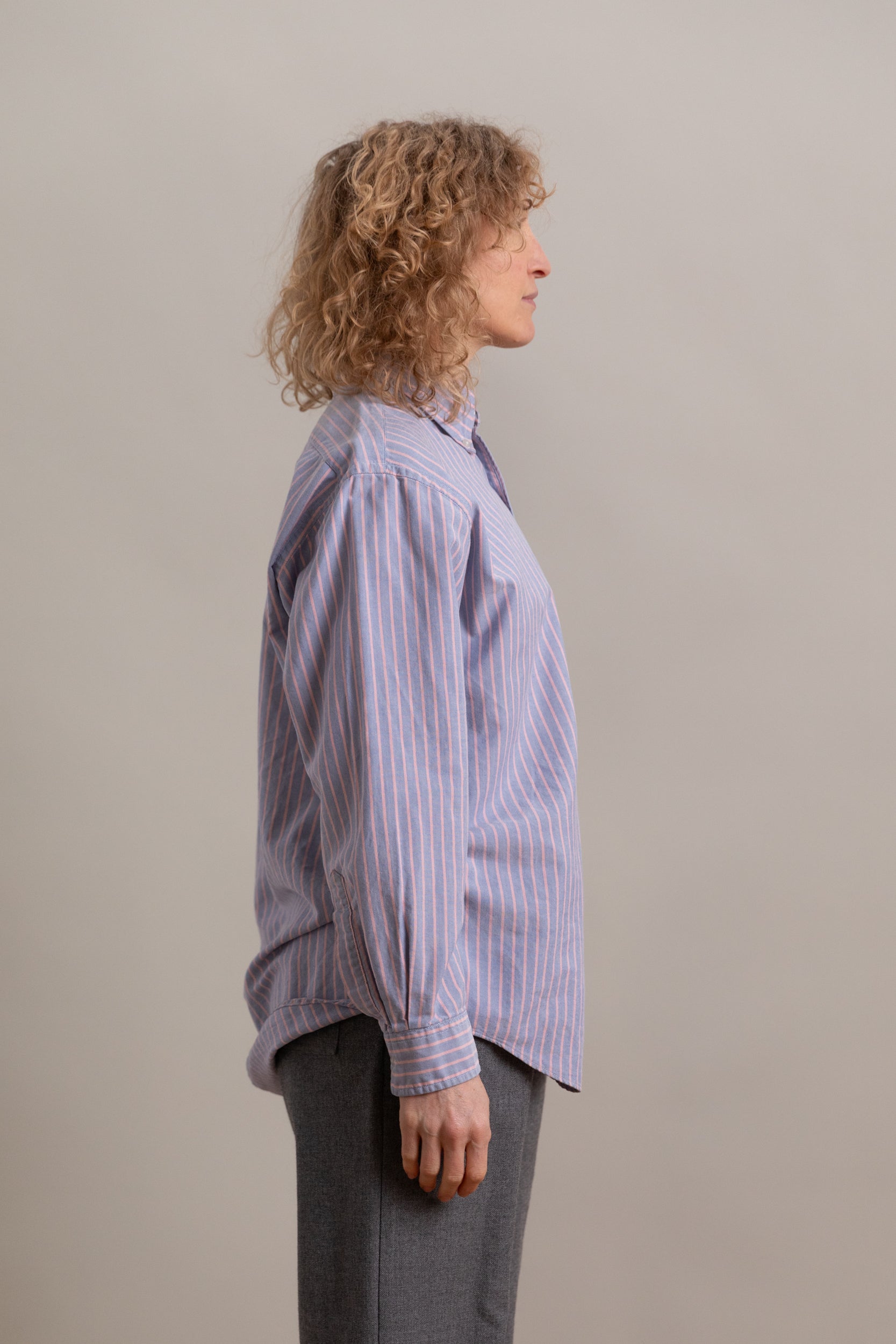 VINTAGE BUTTON UP SHIRT 05