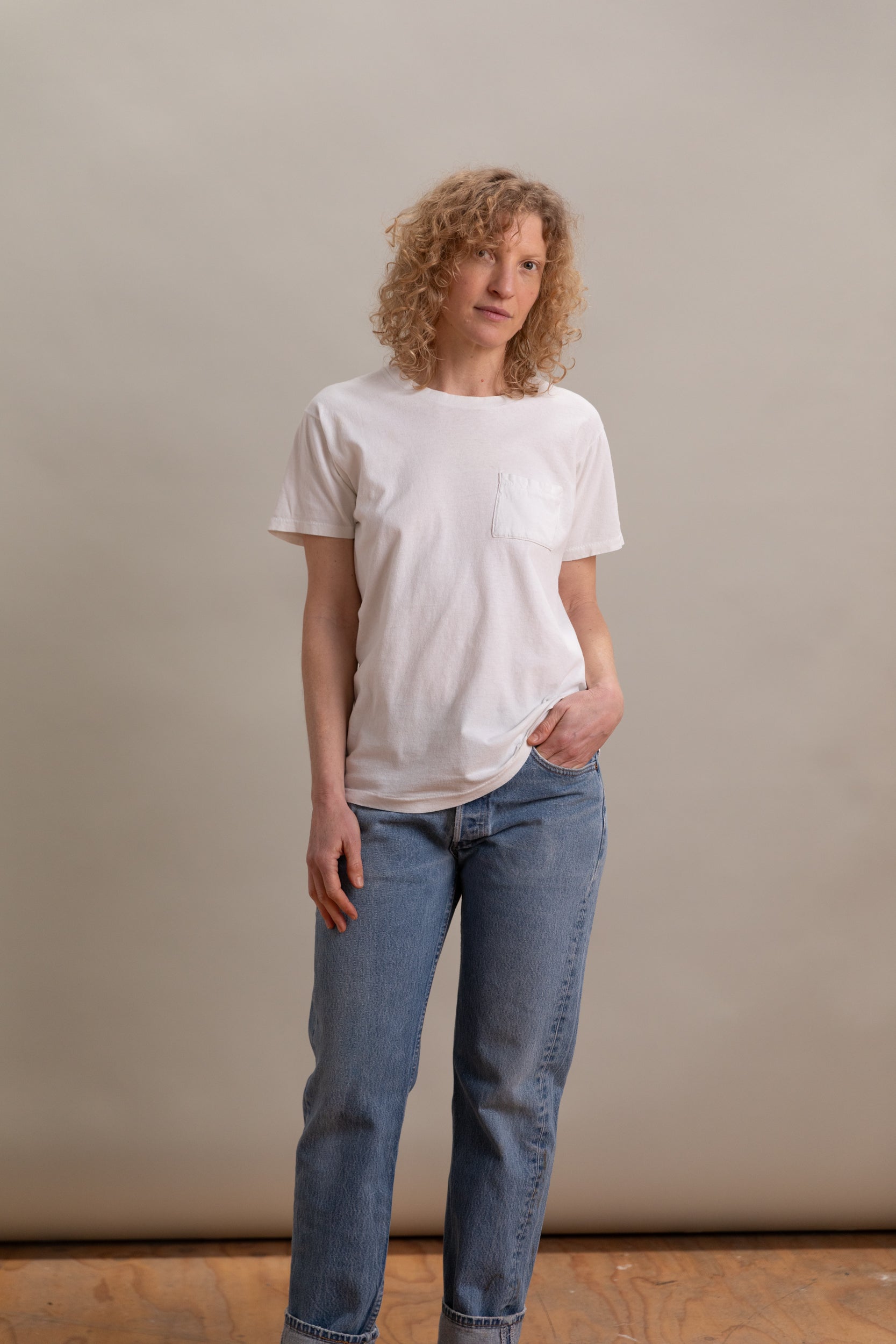 VINTAGE WHITE TEE 48