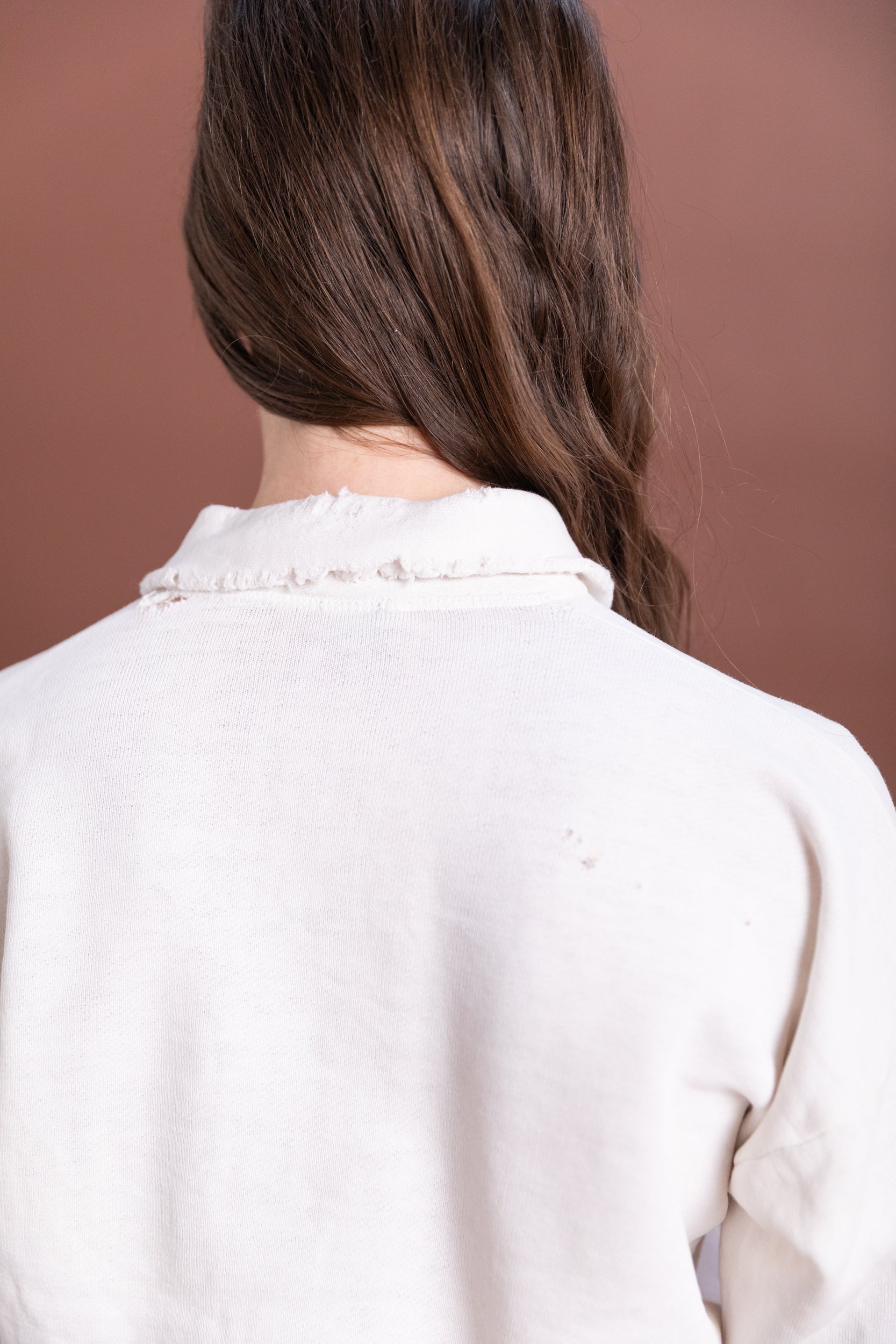 VINTAGE WHITE SWEATSHIRT 06