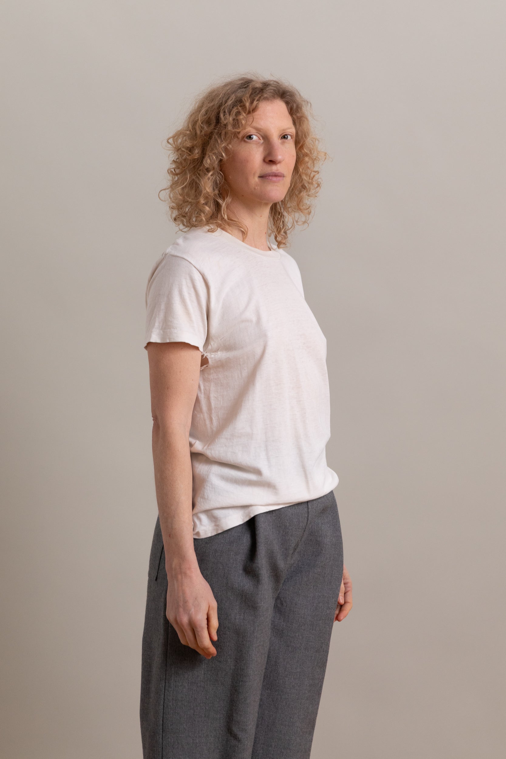 VINTAGE WHITE TEE 63