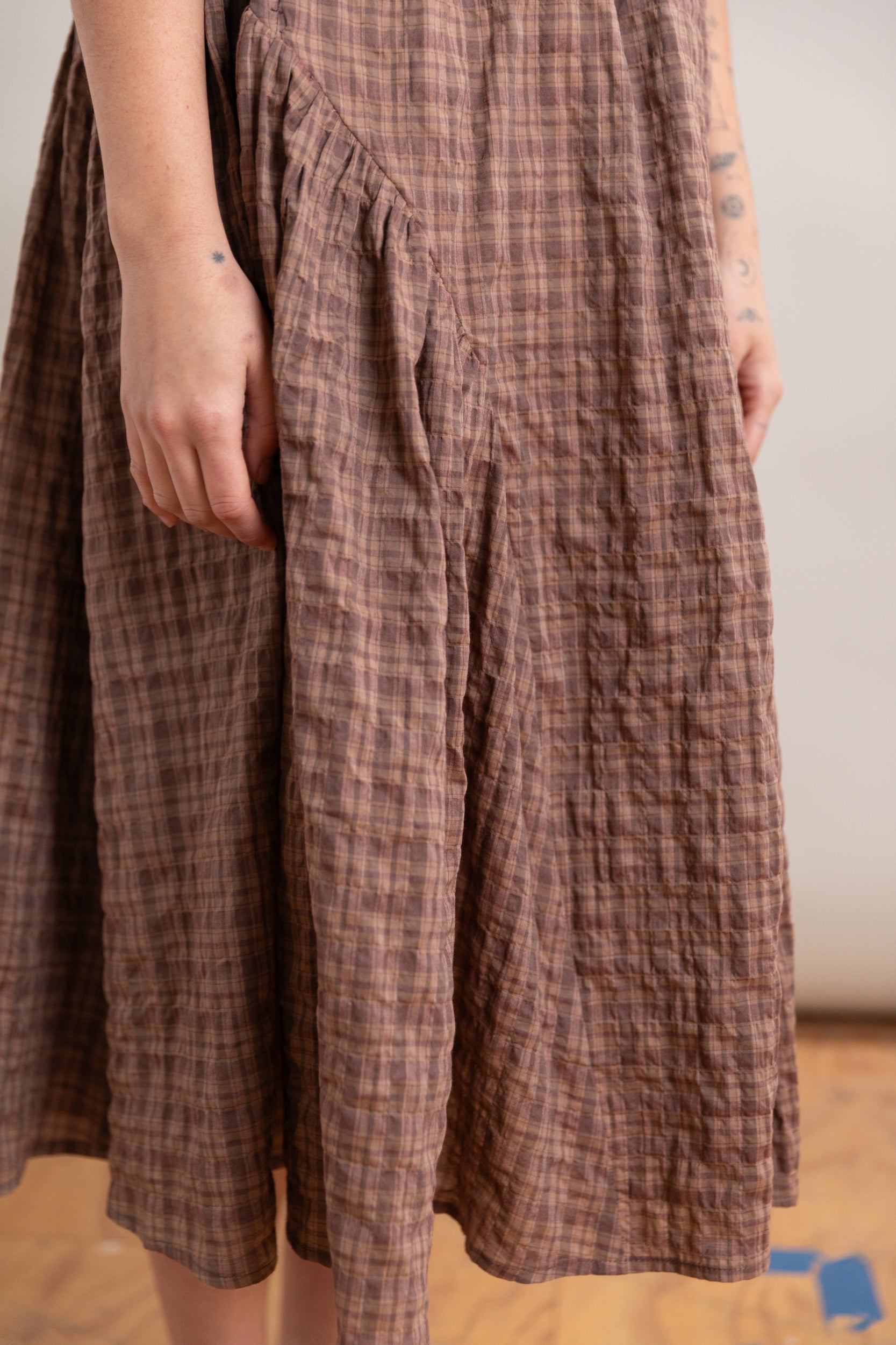 EASY GATHERED SKIRT IN UMBER ORGANIC COTTON