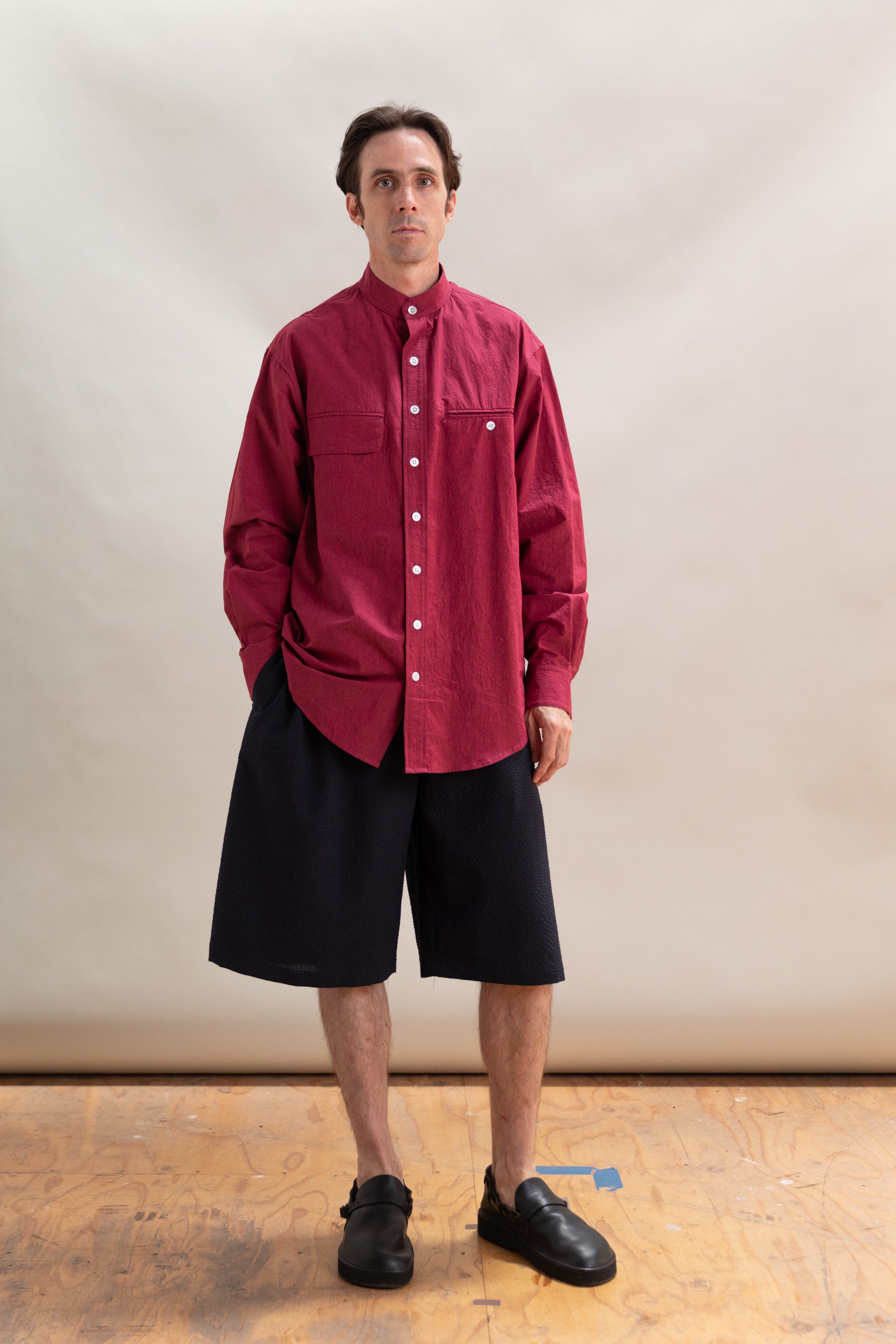 AIRPORT SHIRT IN BORDEAUX COTTON/LINEN TYPWRITER CLOTH