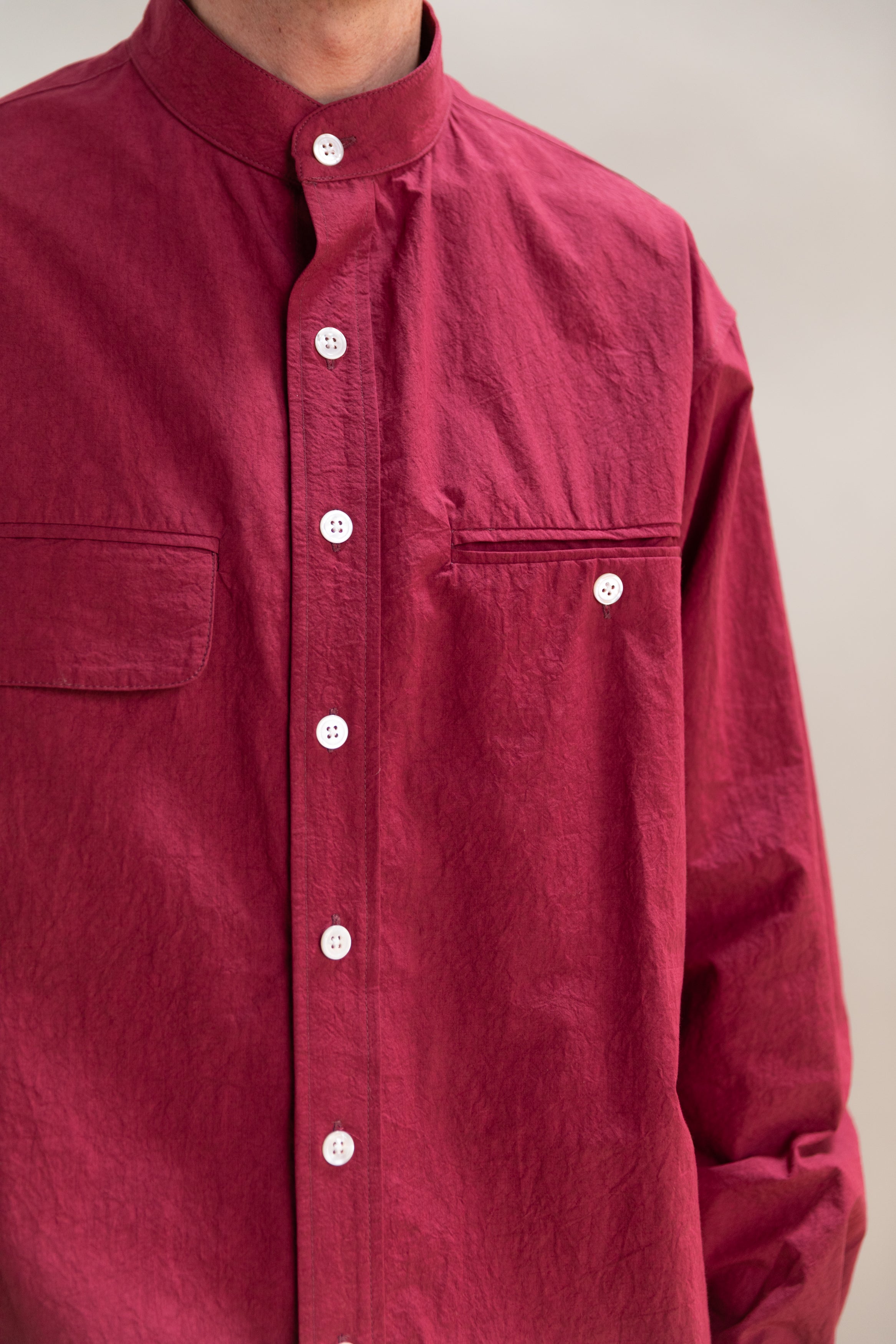 AIRPORT SHIRT IN BORDEAUX COTTON/LINEN TYPWRITER CLOTH