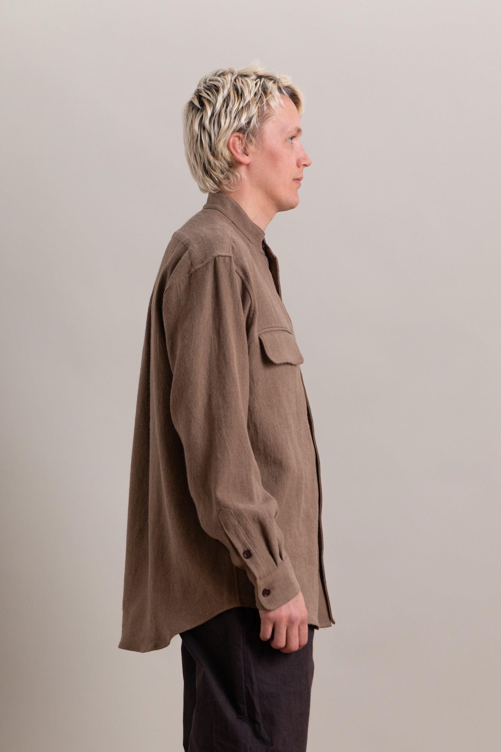 AIRPORT SHIRT IN MOCHA WOOL LINEN