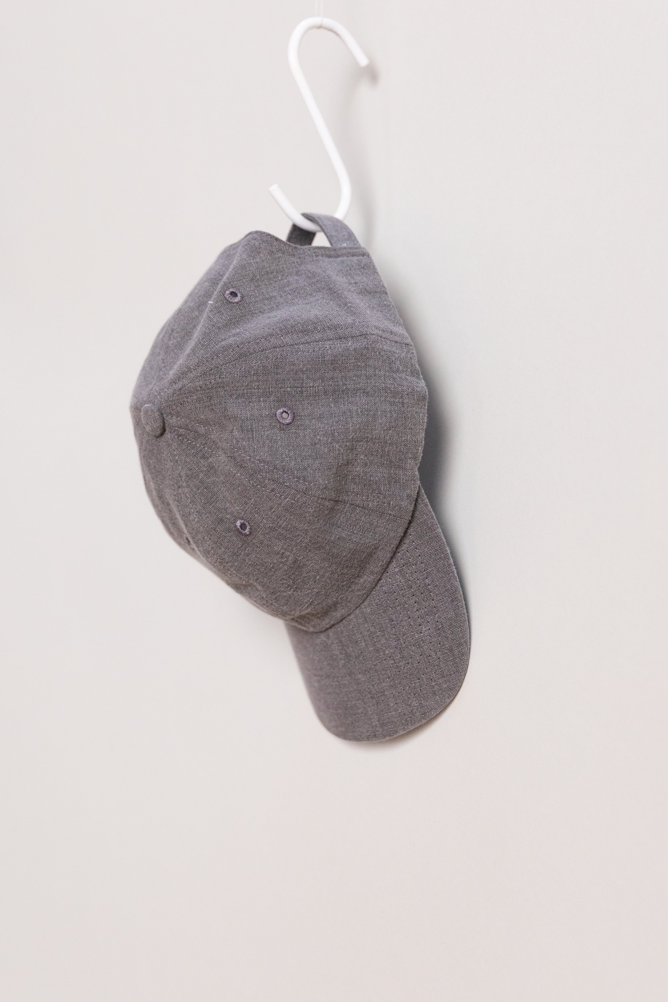 BALL CAP IN GREY SUMI COTTON