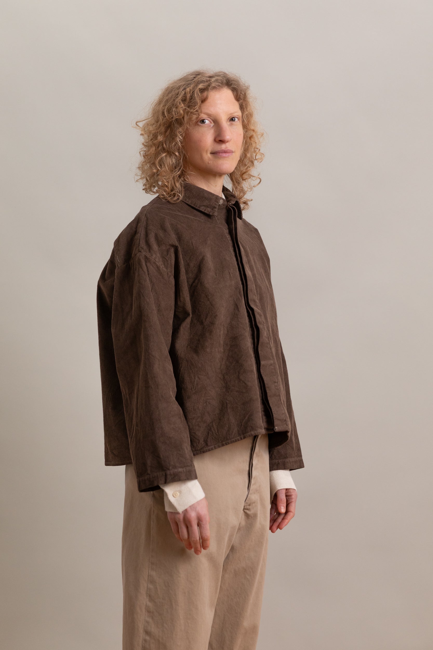 CAFE SHIRT IN NATURALLY DYED CORDUROY