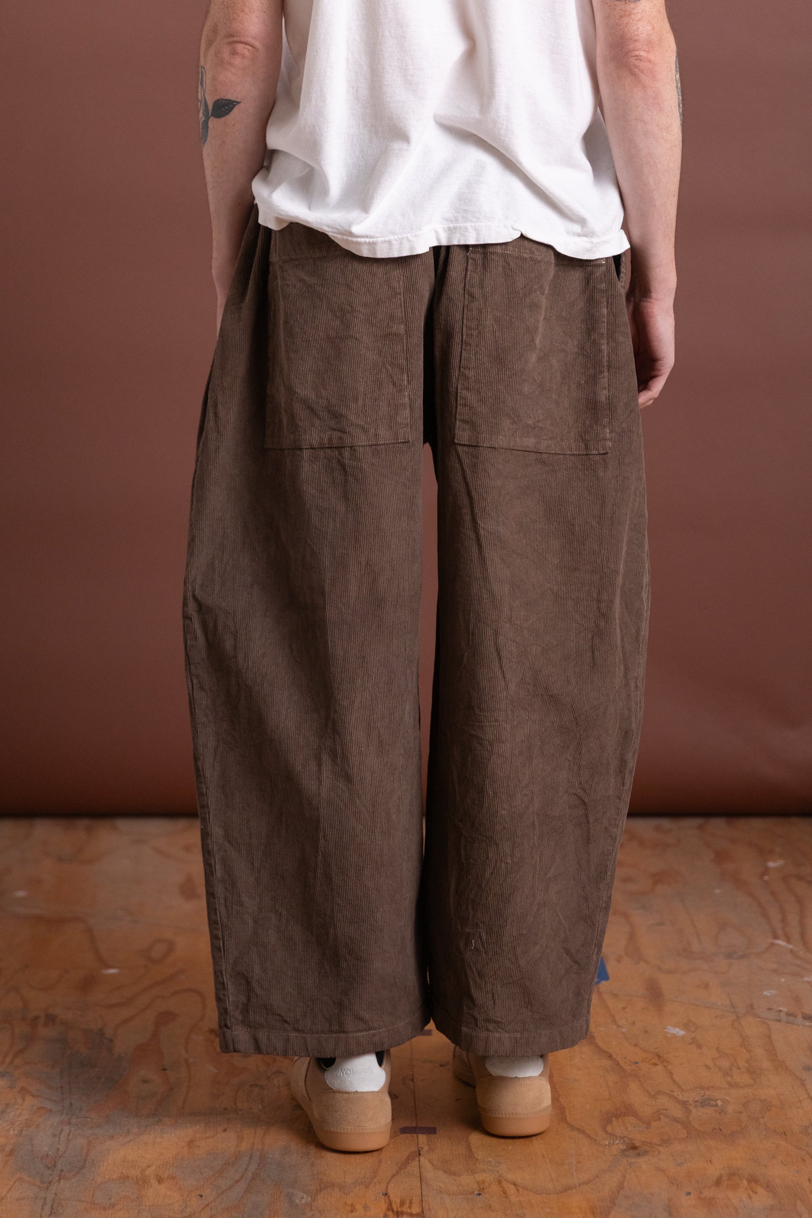 STUDIO PANT IN NATURAL CORDUROY