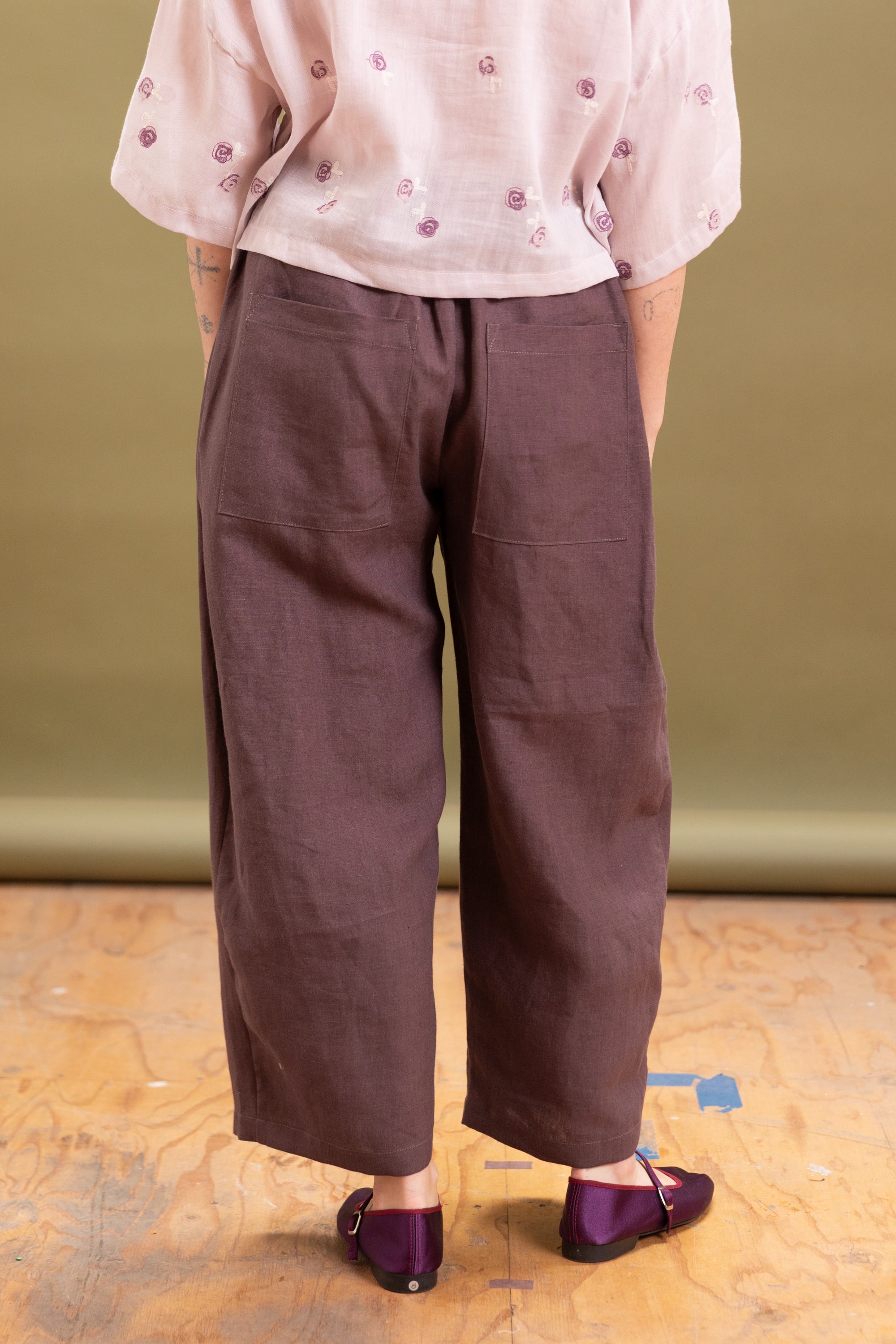 STUDIO PANT IN GRAPE STONEWASHED LINEN