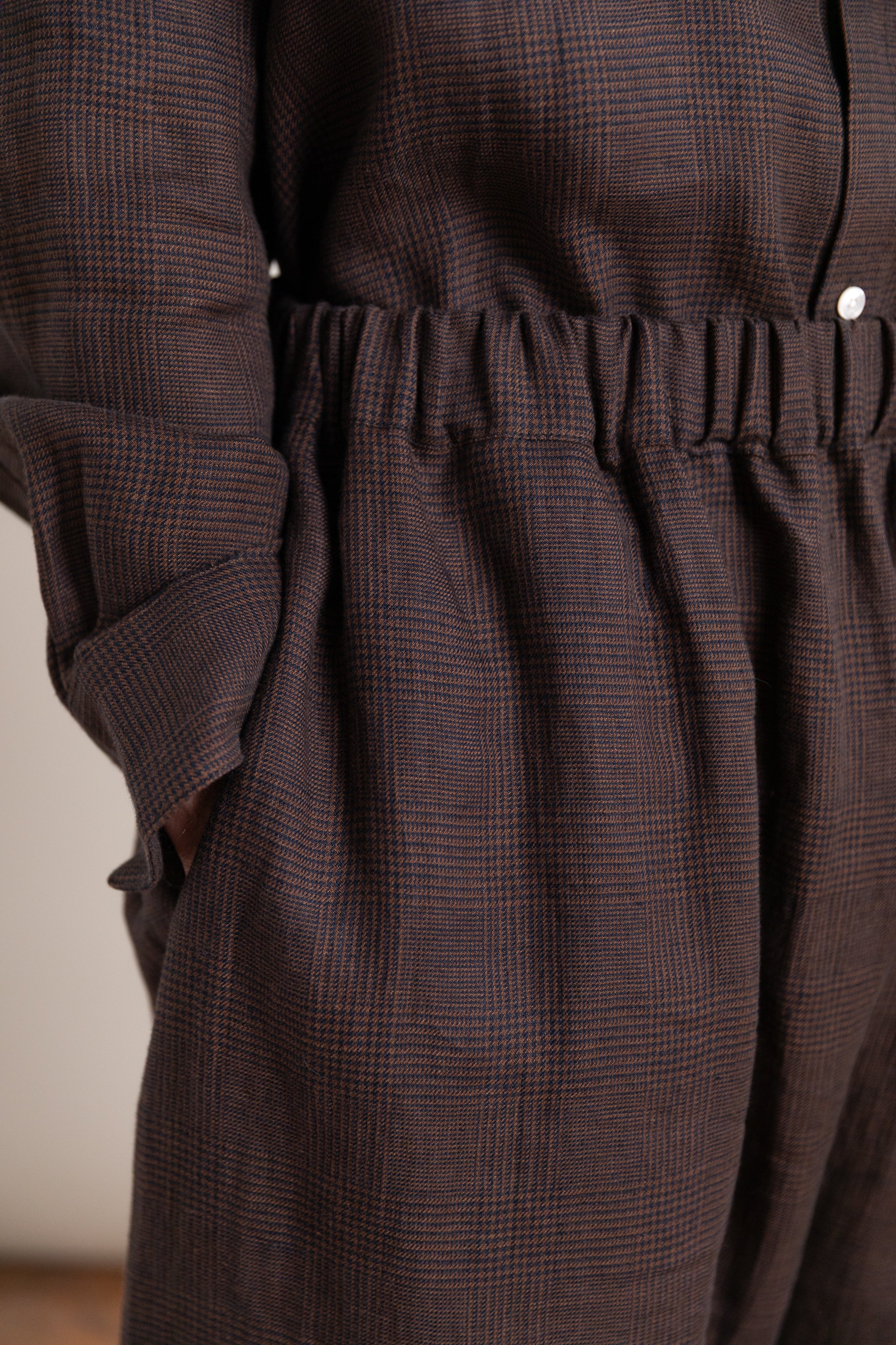 STUDIO PANT IN INK AND TOBACCO PLAID