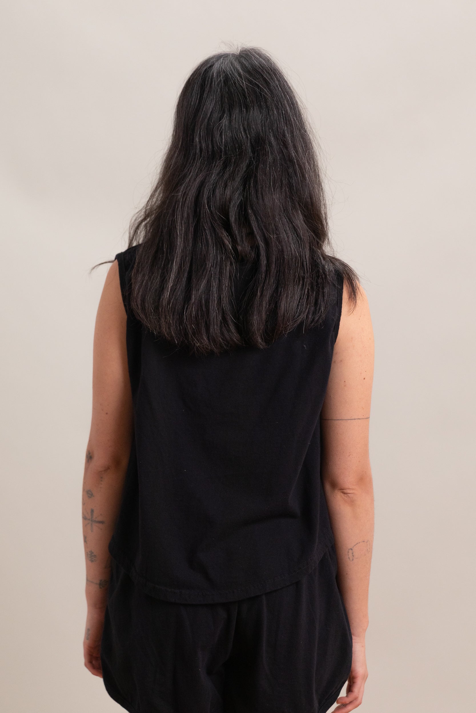 WIDE TANK IN BLACK