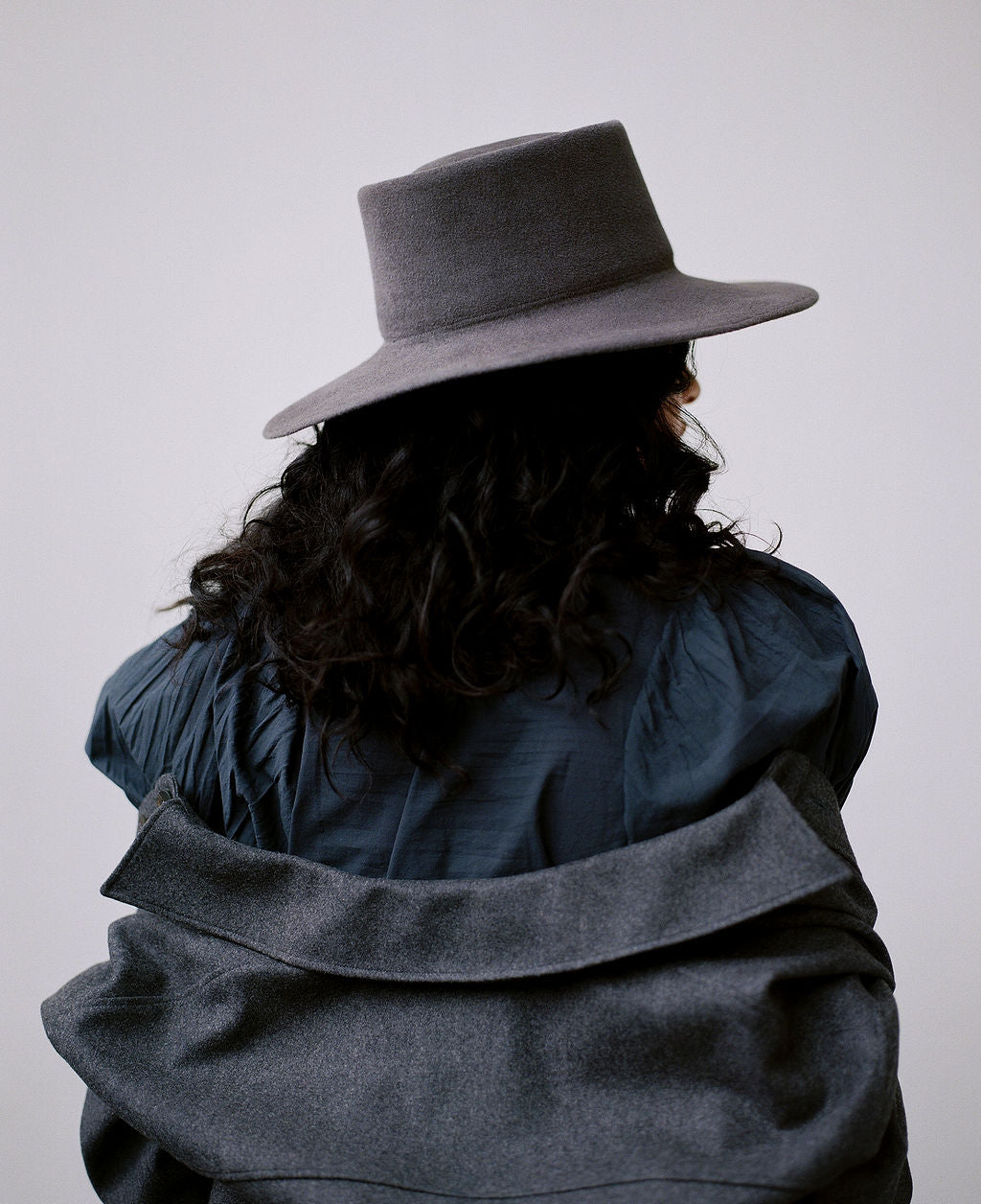 DARYL IN VELOUR FELT