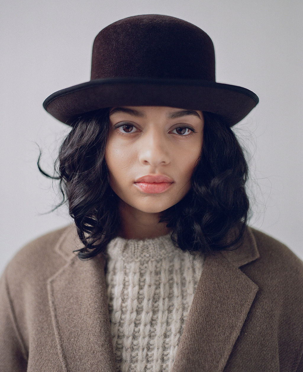 CASSIE IN VELOUR FELT