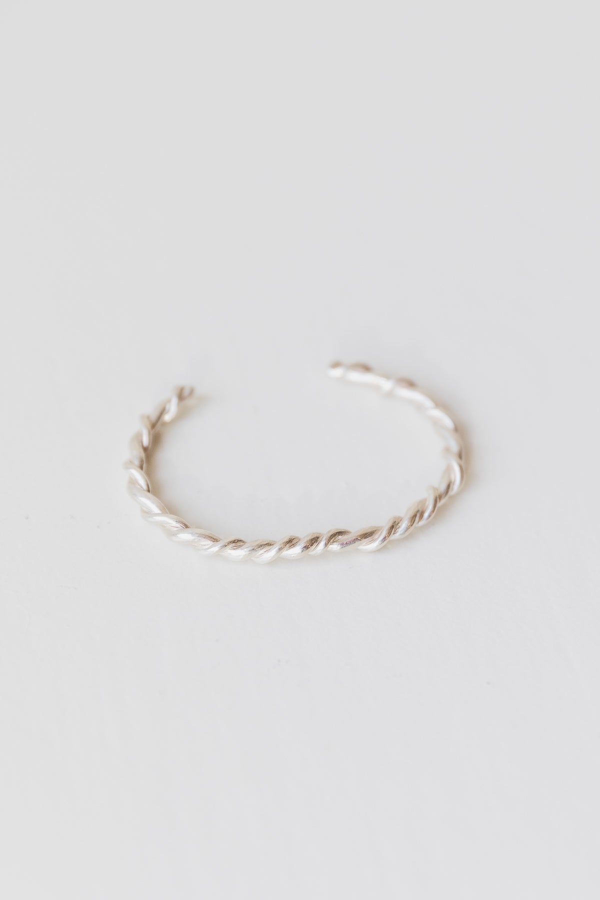 ROPE CUFF