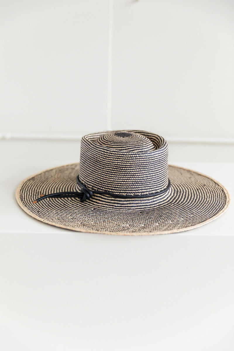 MADRONE IN BICOLOR PANAMA STRAW