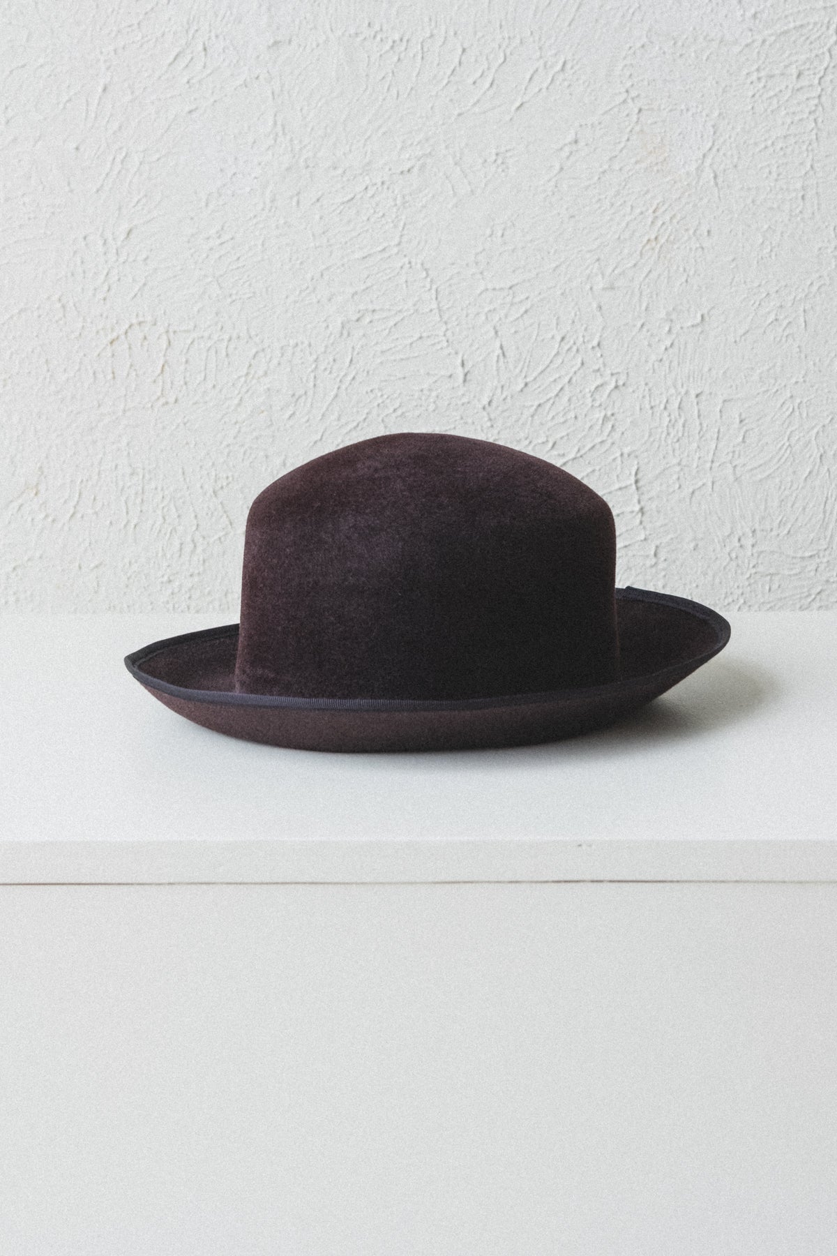 CASSIE IN VELOUR FELT