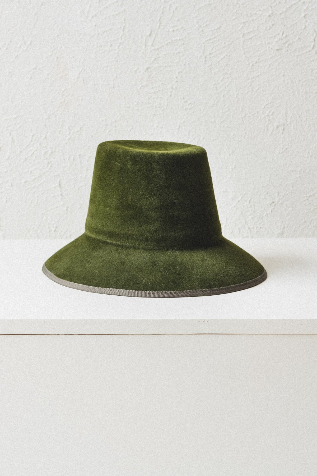 EMMET IN VELOUR FELT