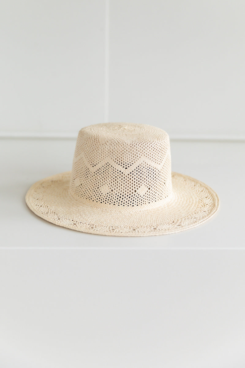 PATIO HAT HAT IN PANAMA STRAW