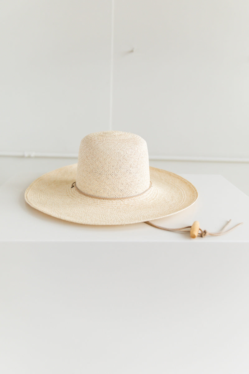 SUNCREST IN TWISTED NATURAL PANAMA STRAW