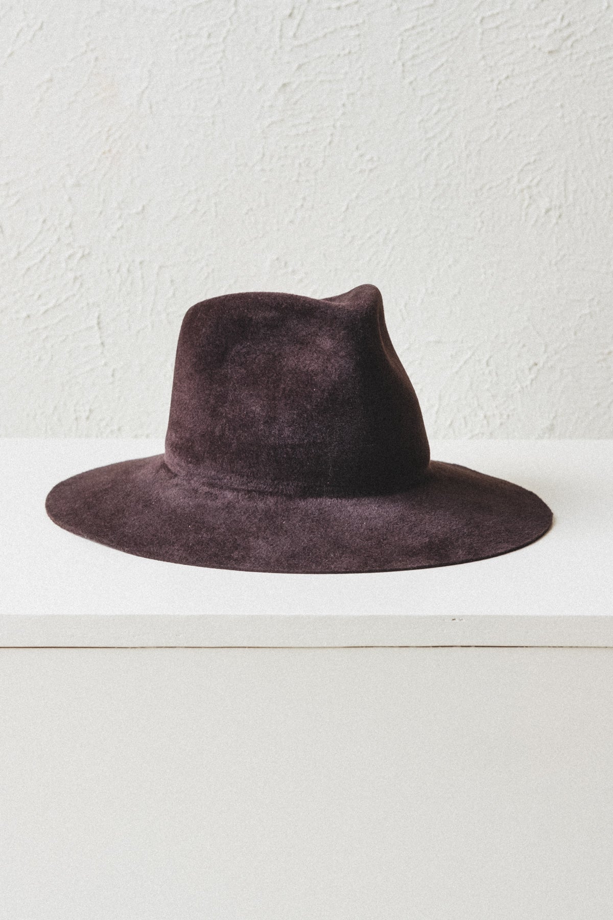 WAKEFIELD IN VELOUR FELT