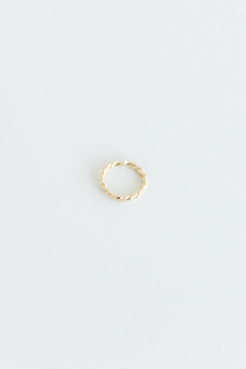 THIN ROPE RING IN 14K GOLD