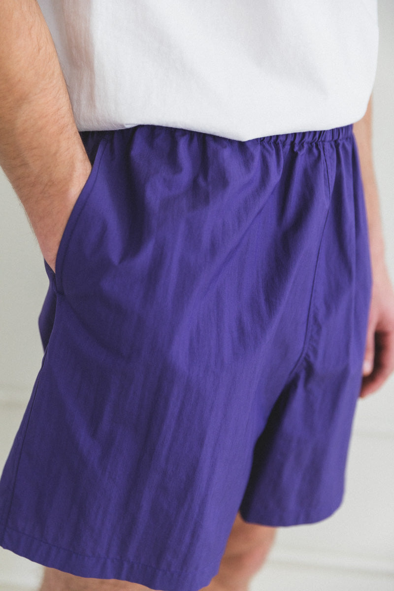 WASHED COTTON NYLON WEATHER EASY SHORTS IN PURPLE