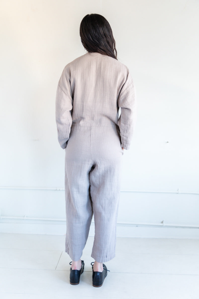 TIE JUMPSUIT IN LIGHT STONE