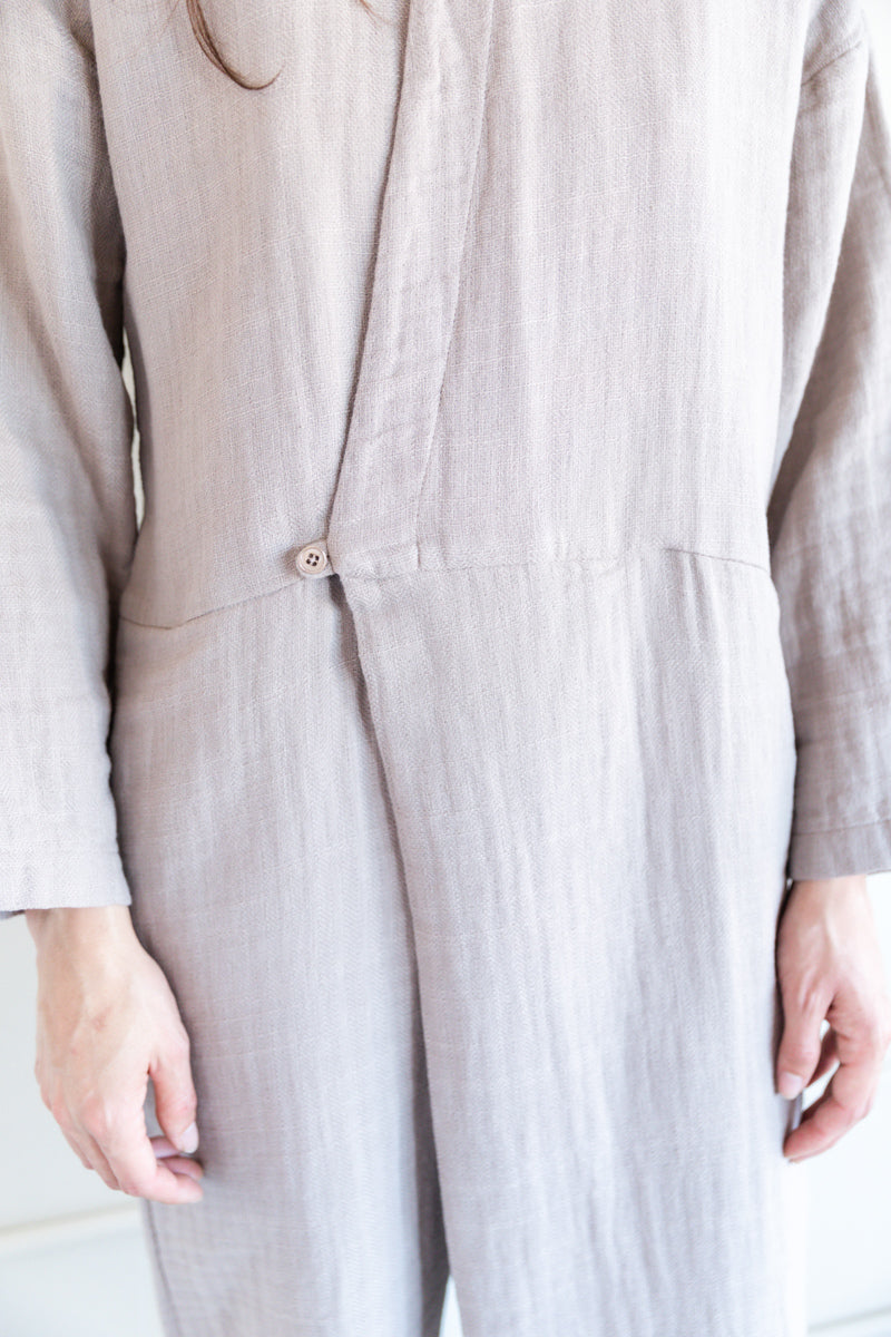 TIE JUMPSUIT IN LIGHT STONE