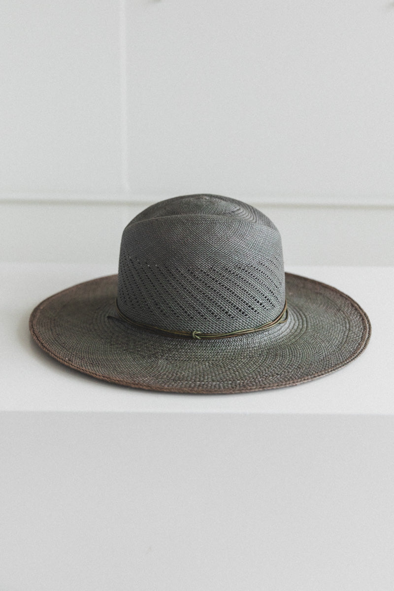 DESERT HAT IN FINE GRADE PANAMA STRAW