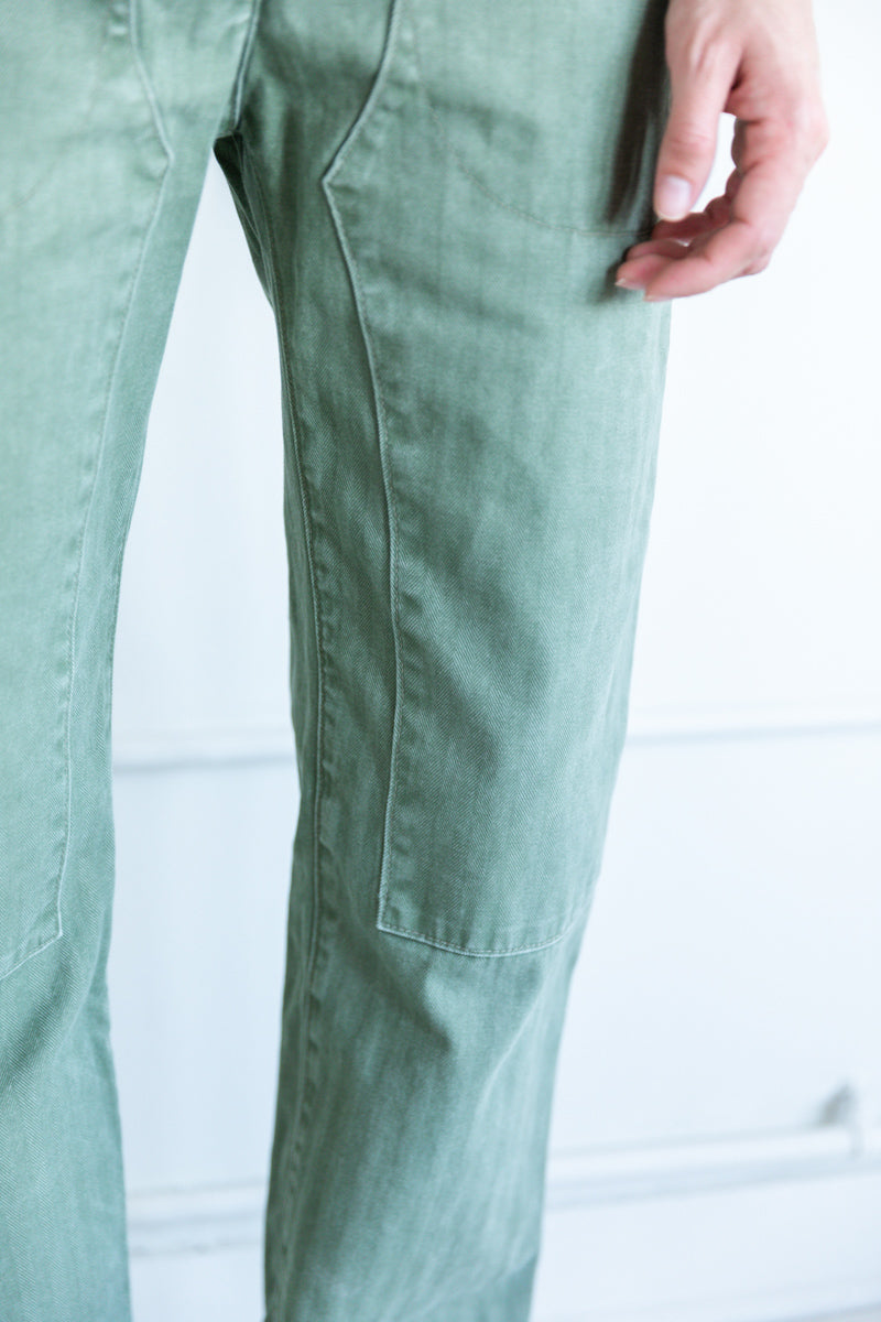 VALI PANT IN MOSS HERRINGBONE TWILL