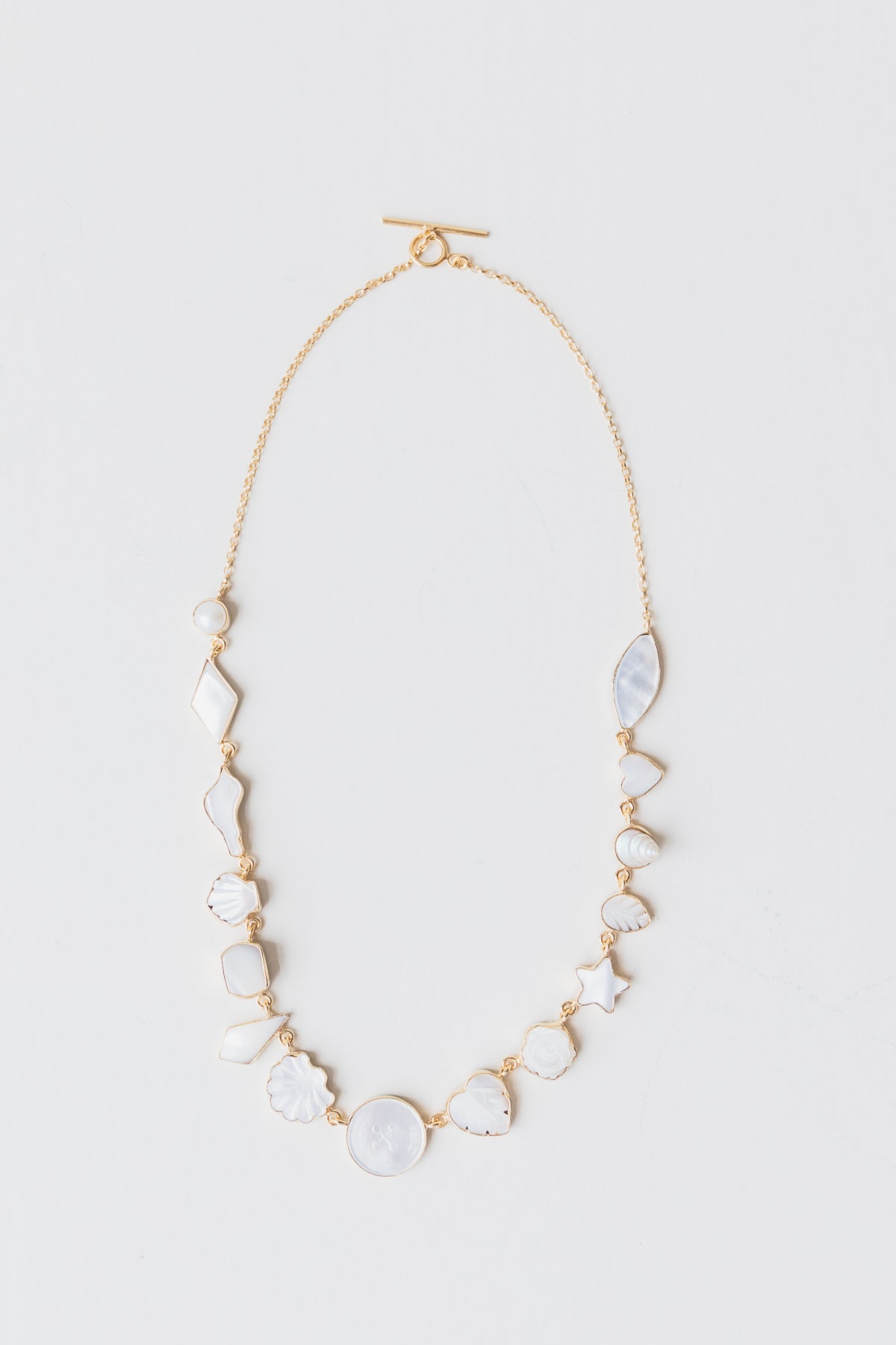 PEARL AND SHELL NECKLACE