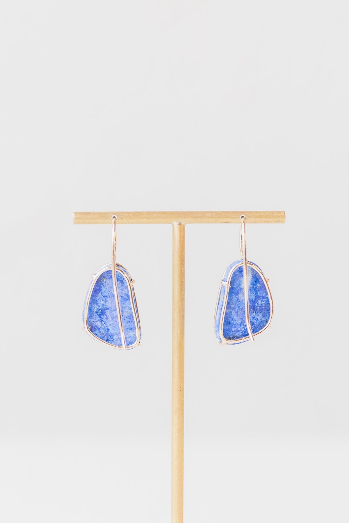 LAPIS MEDIUM DROP EARRINGS IN 14K GOLD