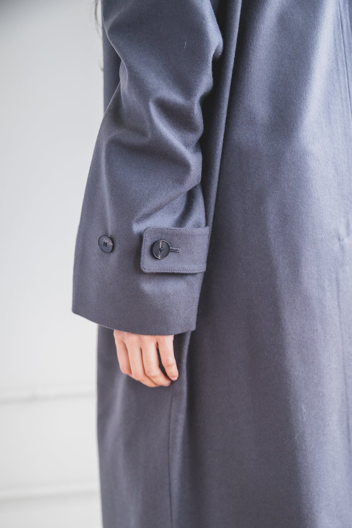 TEMPLE TRENCH COAT IN LIGHT FELTED WOOL