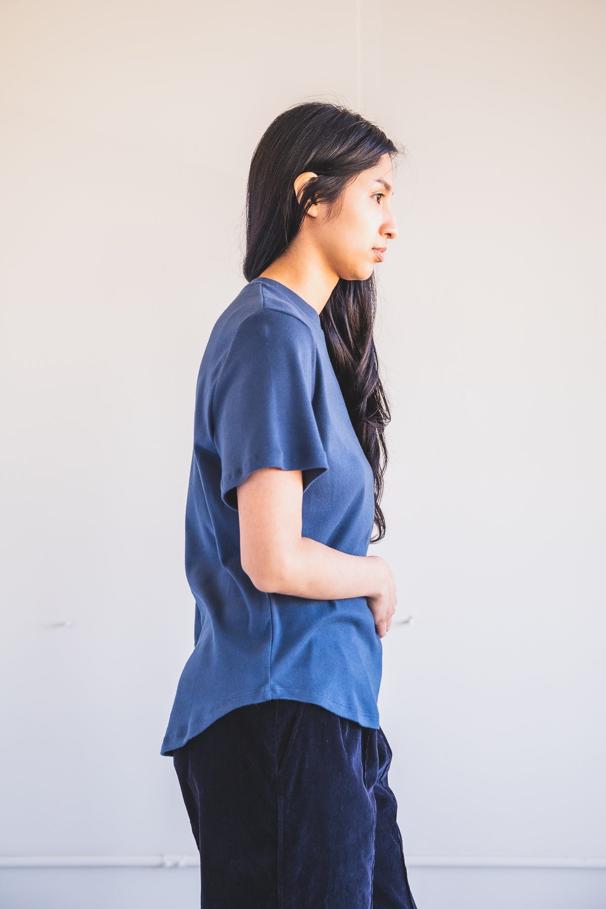 ESSENTIAL TEE SHIRT IN NIGHT BLUE BRUSHED COTTON JERSEY