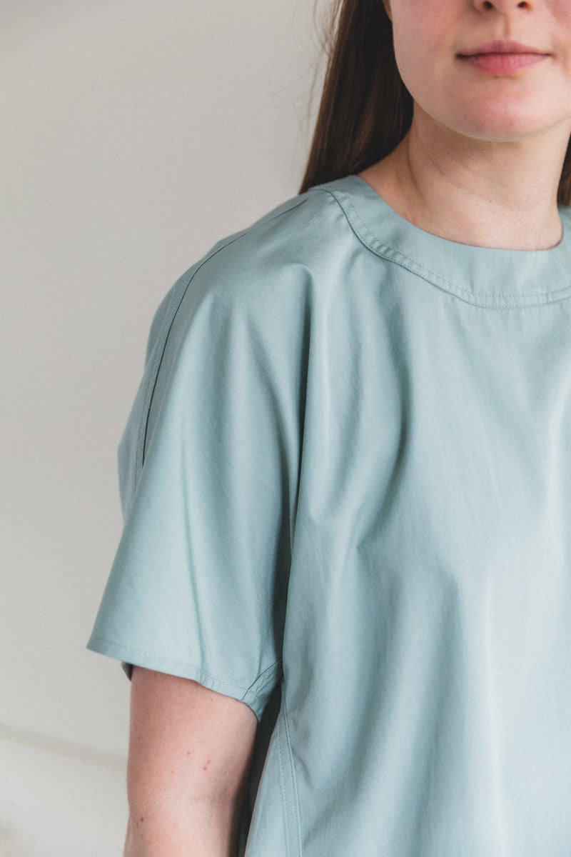 KERALA OVERSIZED WOVEN TEE IN GLACIER
