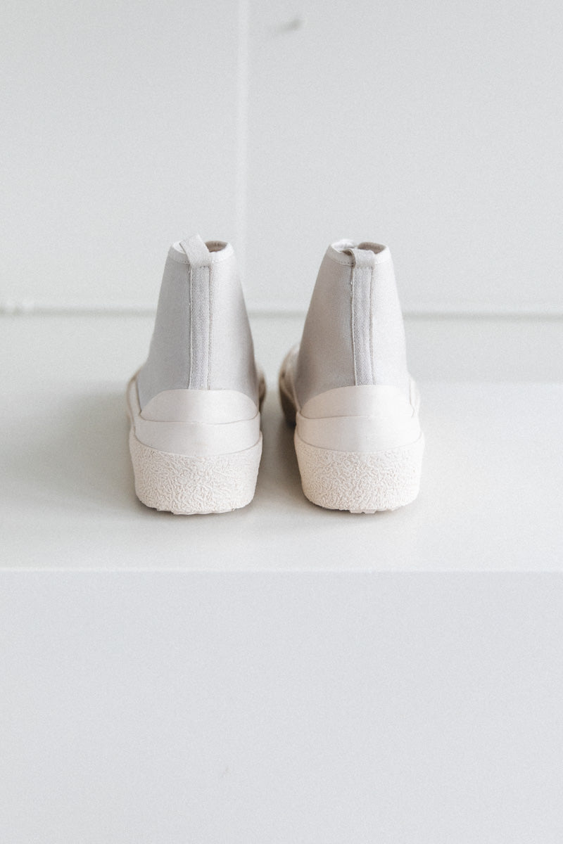 NUMBERS MEN'S SNEAKER IN DOVE RUBBERIZED CANVAS