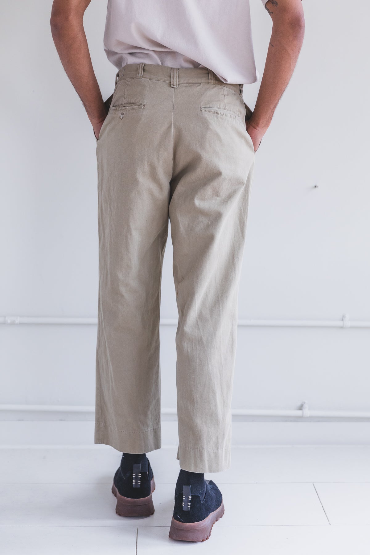 VINTAGE WORK PANTS 26