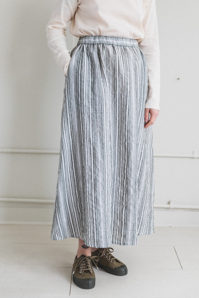 DAILY SKIRT IN GREEN AND WHITE STRIPE